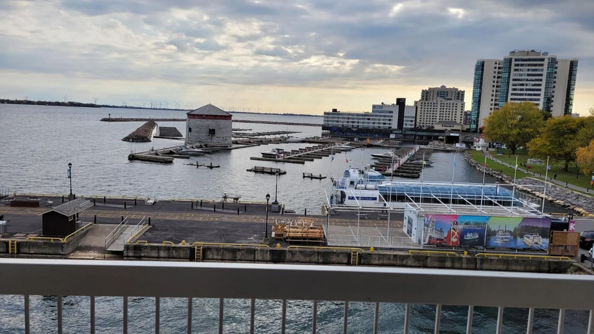 Photo of the whole room in Holiday Inn Kingston - Waterfront by IHG