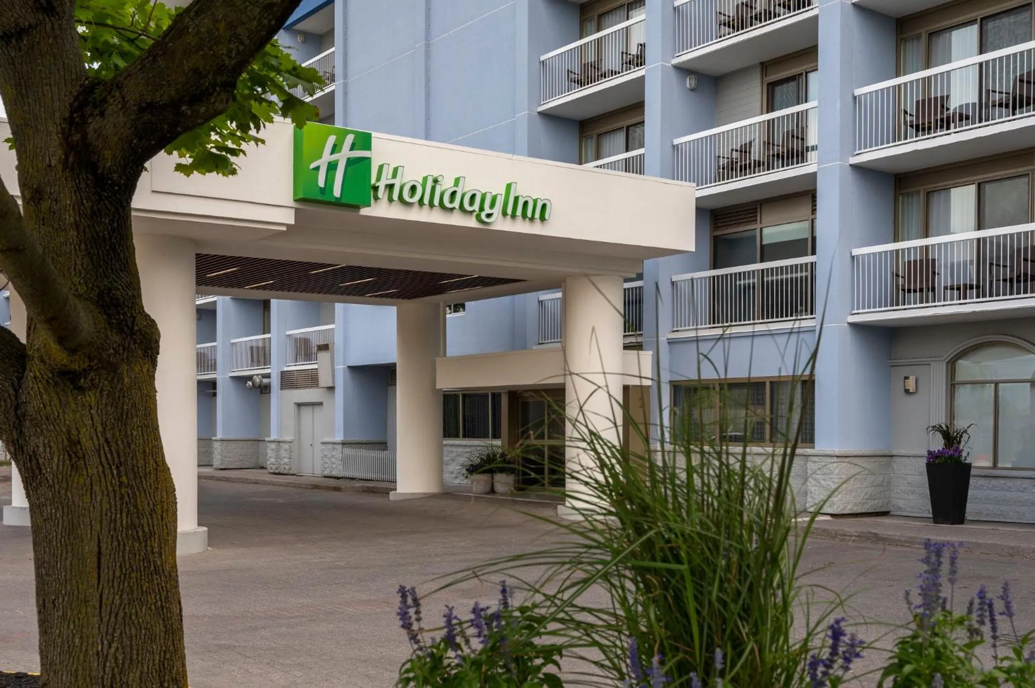 Property building in Holiday Inn Kingston - Waterfront by IHG