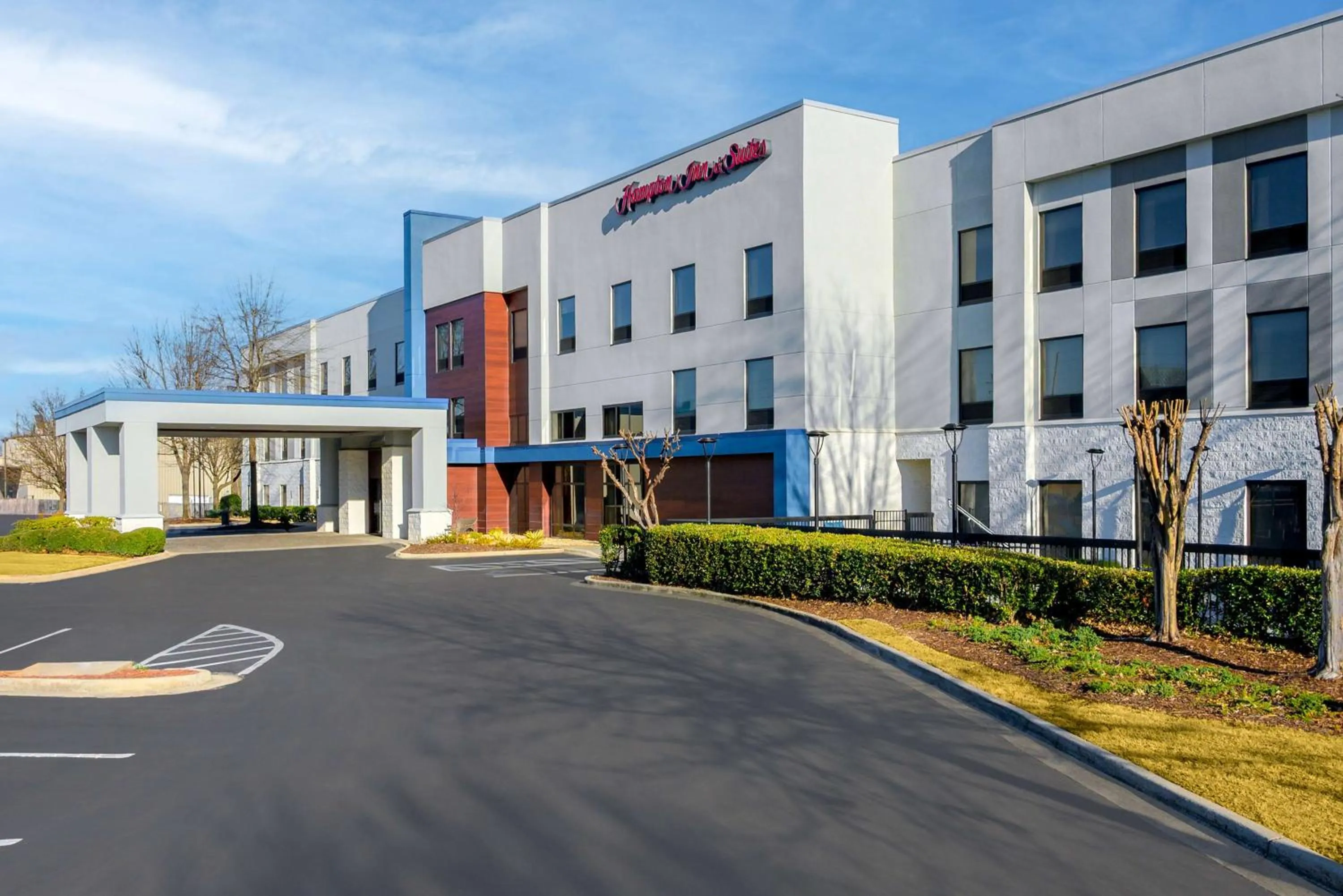 Property building in Hampton Inn & Suites Birmingham-Pelham - I-65