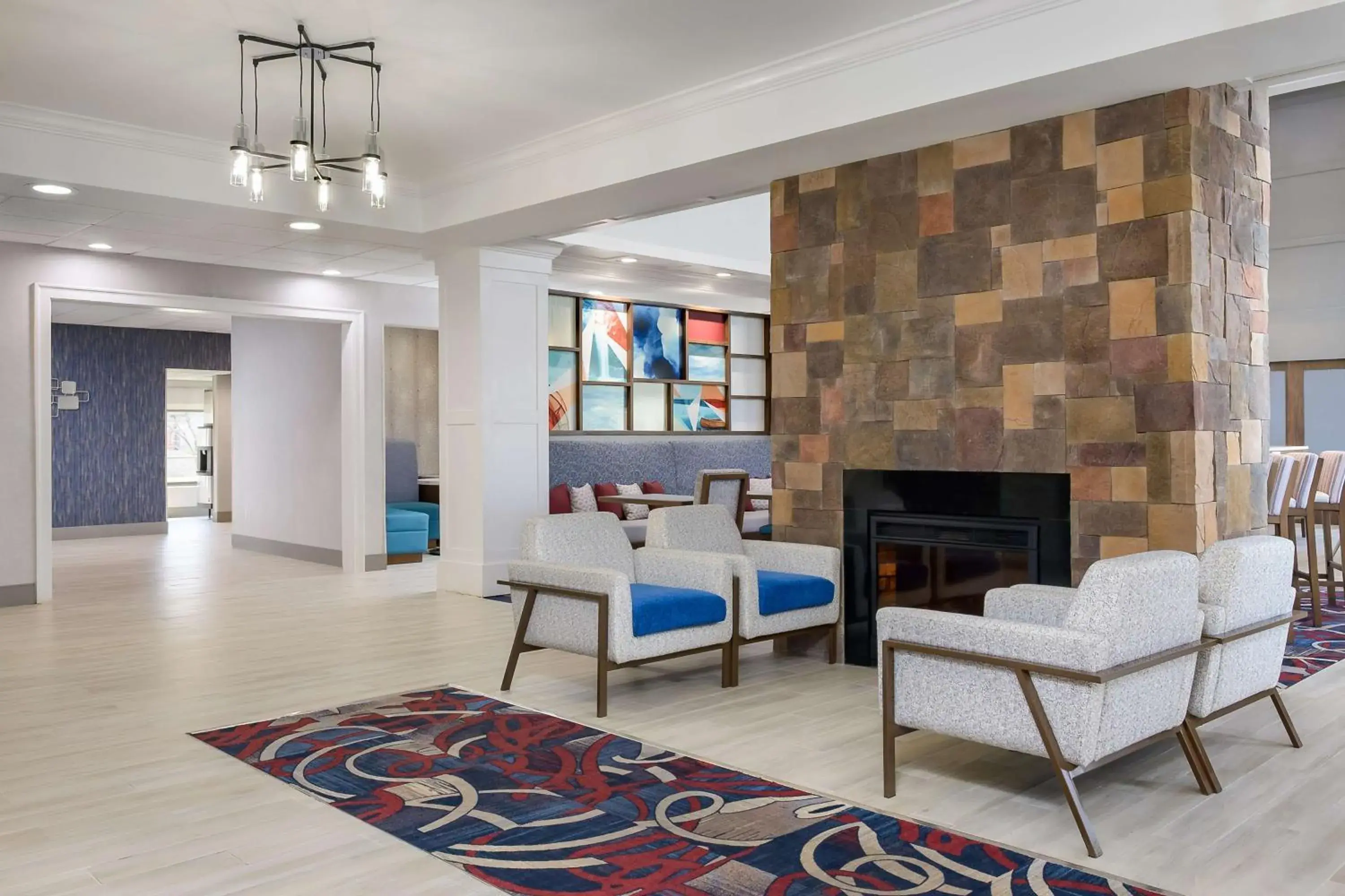 Lobby or reception in Hampton Inn & Suites Birmingham-Pelham - I-65 Lobby or reception in Hampton Inn & Suites Birmingham-Pelham - I-65