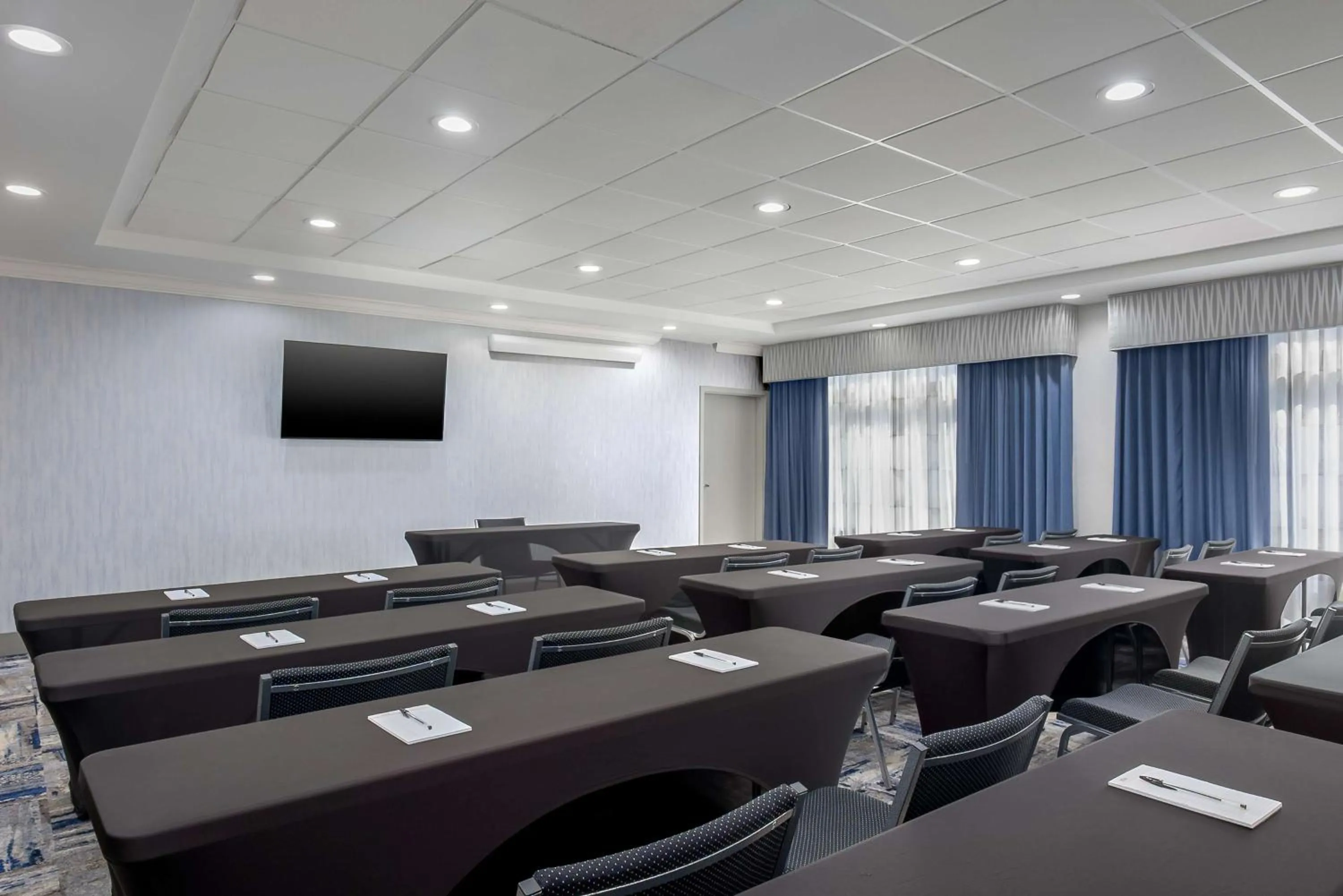 Meeting/conference room in Hampton Inn & Suites Birmingham-Pelham - I-65