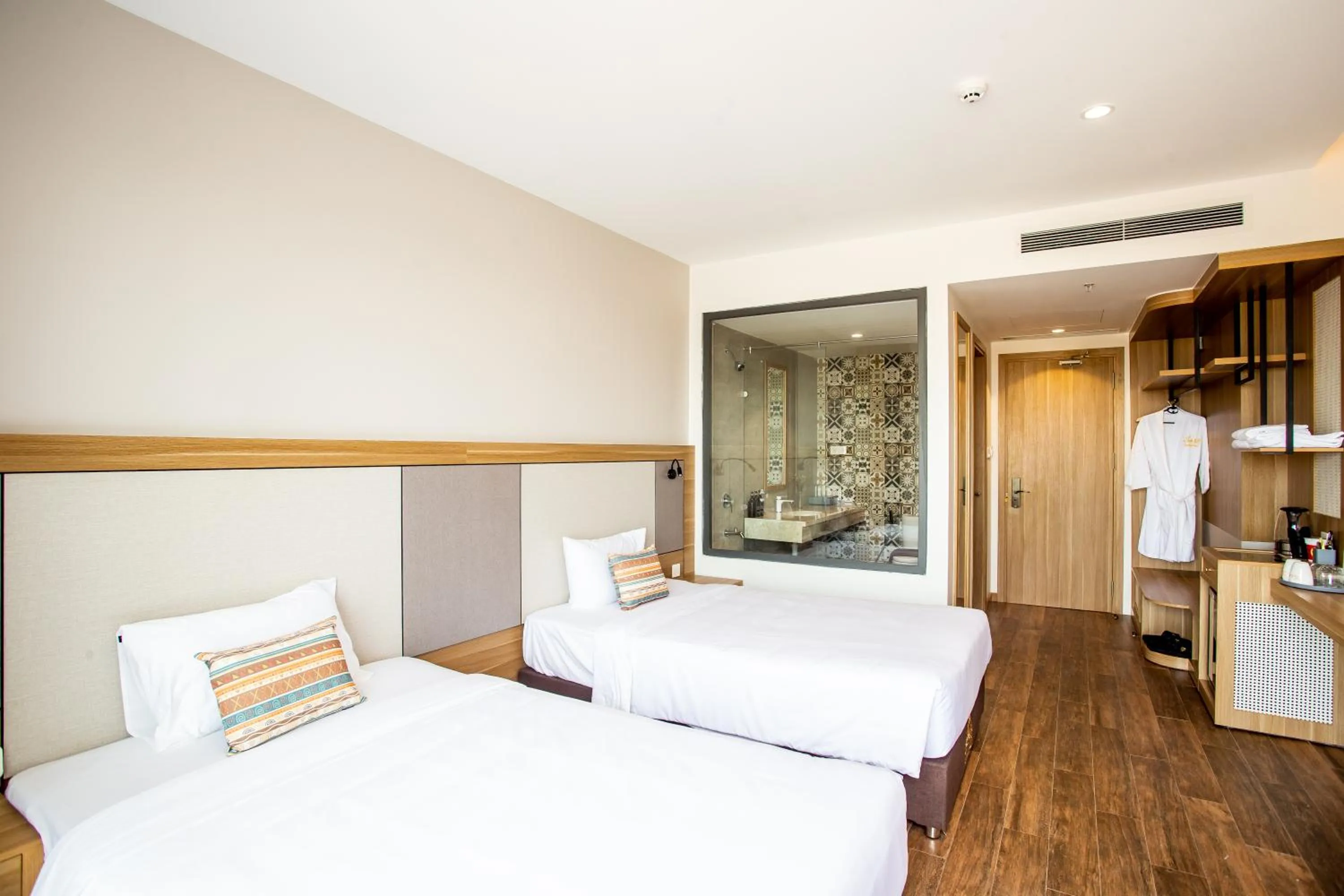 Living room, Bed in Thanh Mai Hotel