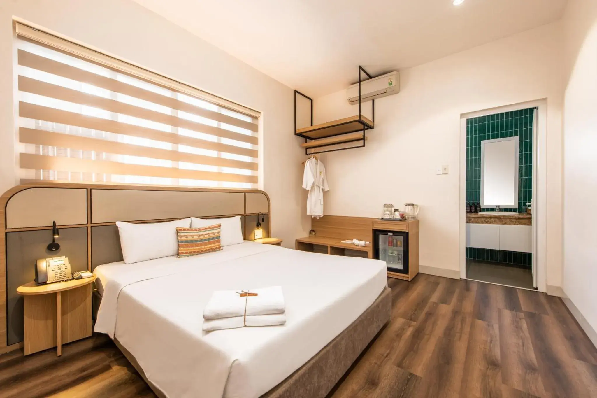 Superior Double or Twin Room with City View in Thanh Mai Hotel Superior Double or Twin Room with City View in Thanh Mai Hotel