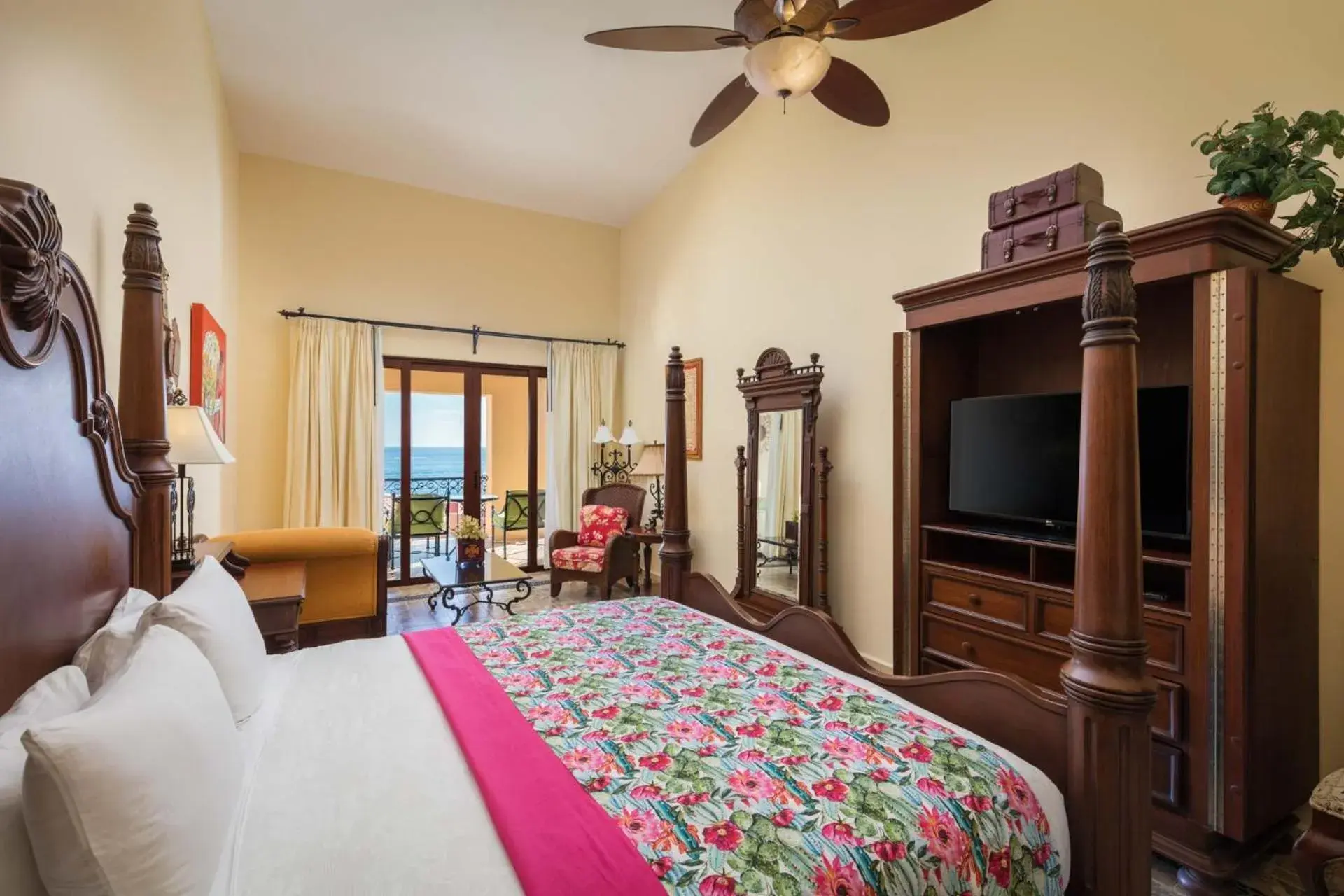 Master Suite in Hacienda Encantada Resort & Spa Master Suite in Hacienda Encantada Resort & Spa