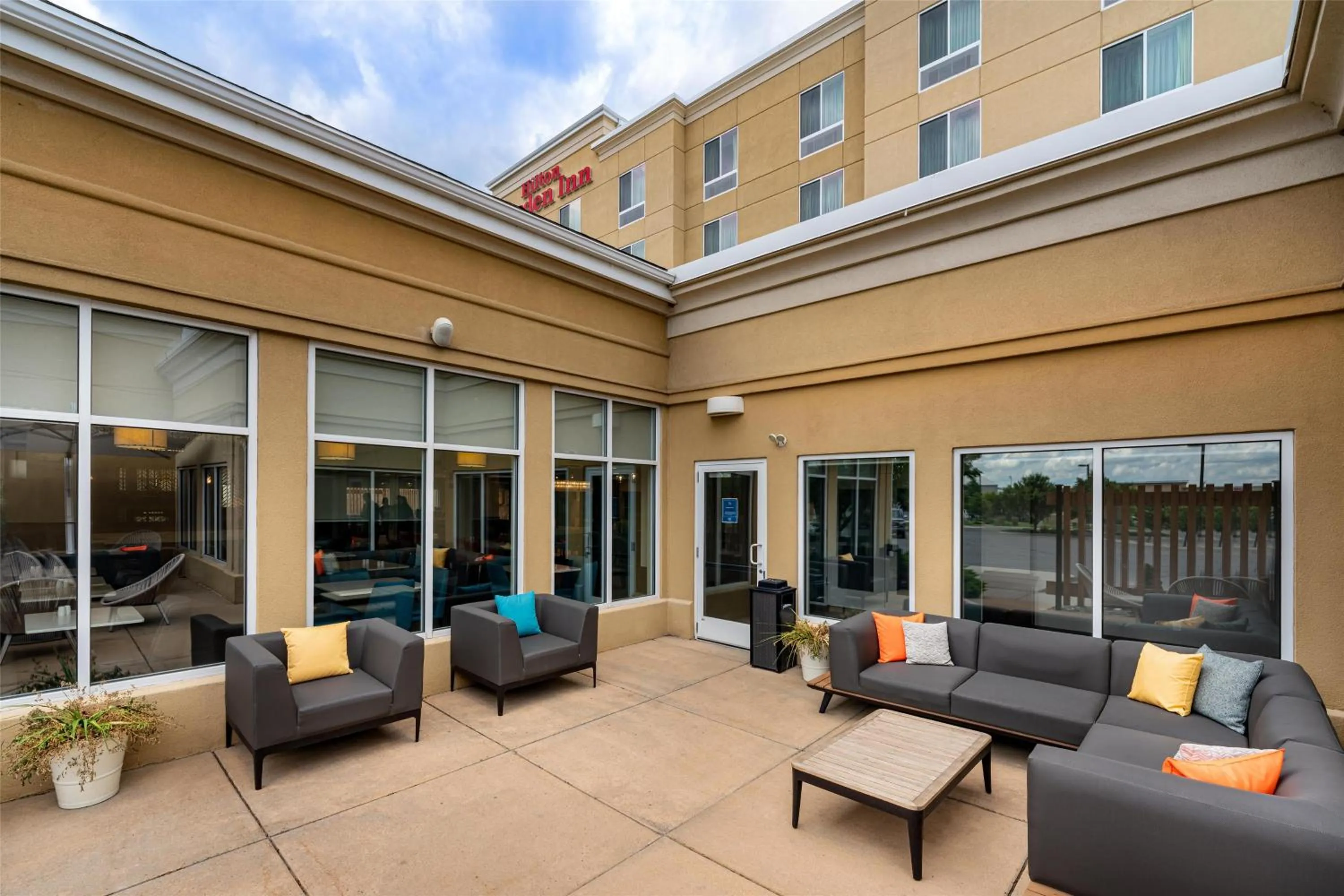 Patio in Hilton Garden Inn Billings
