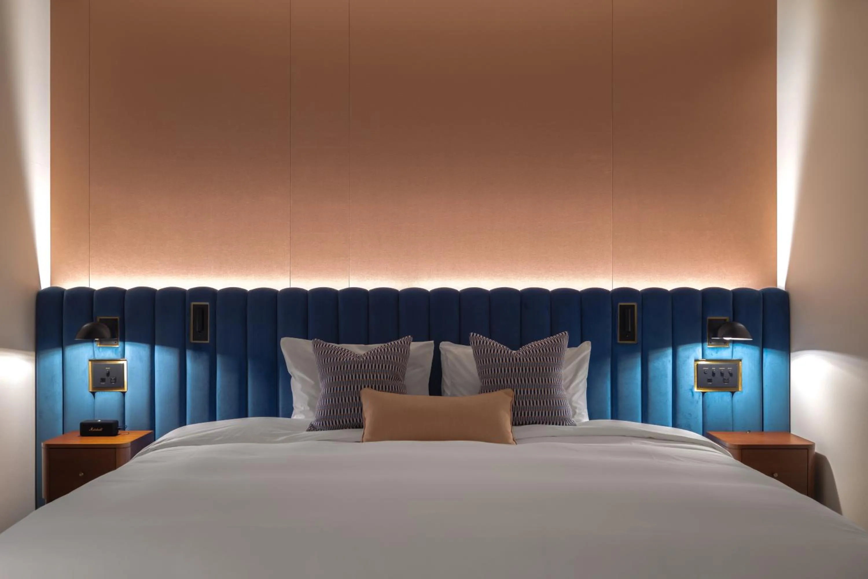 Photo of the whole room, Bed in The Mark Grand Hotel