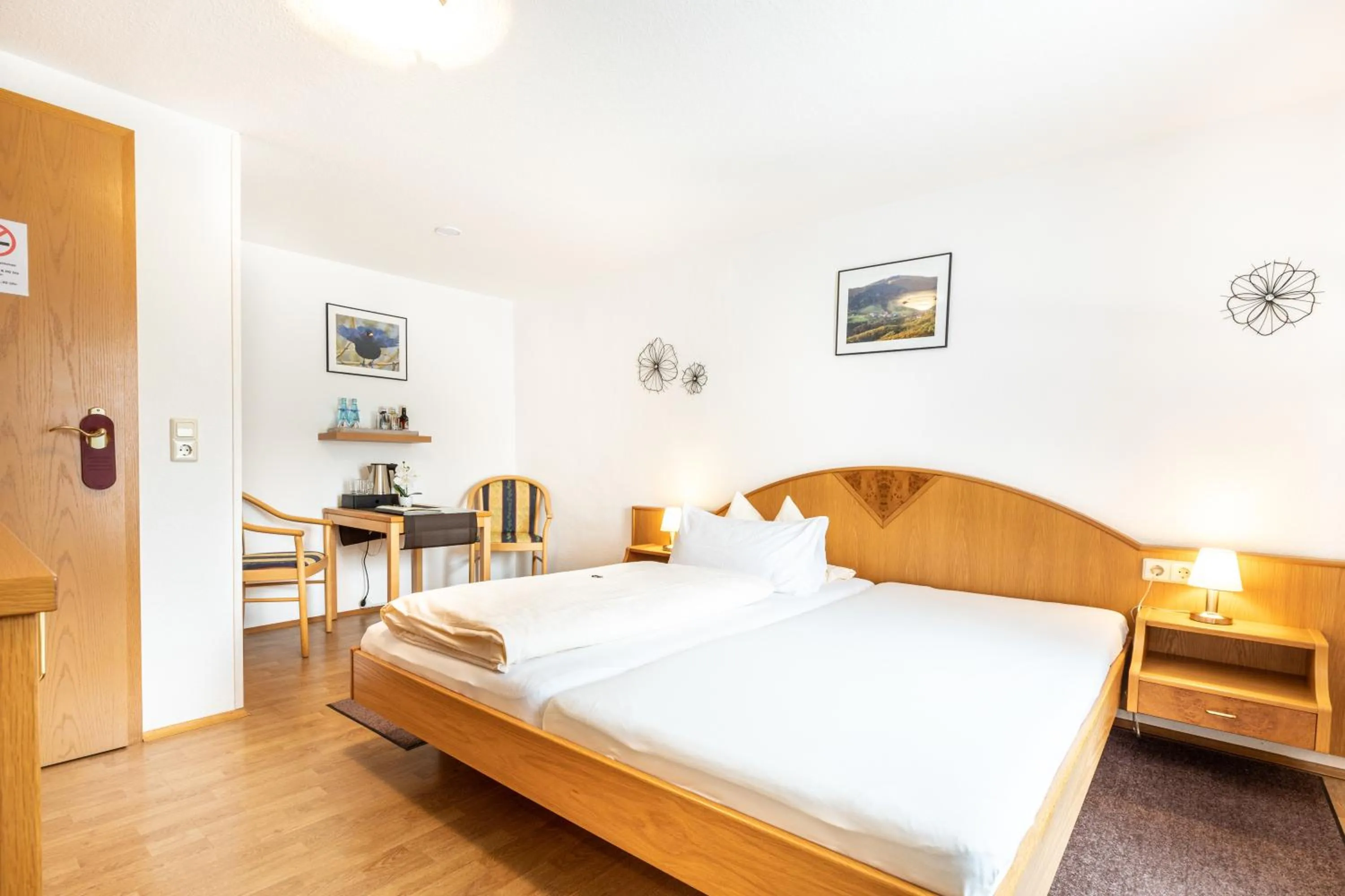 Bed in Hotel Landgasthof zum Pflug