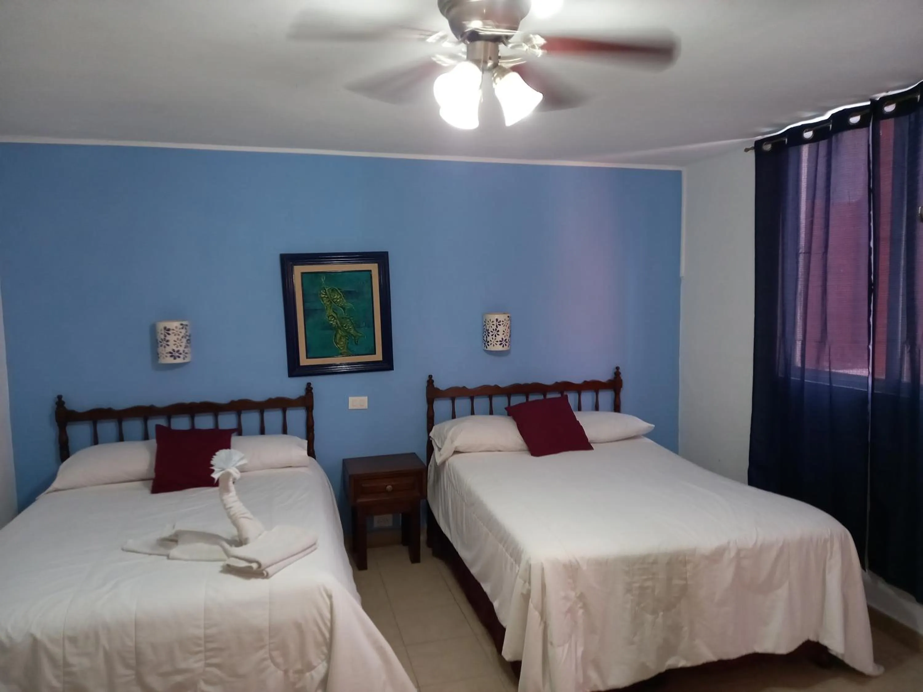 Photo of the whole room, Bed in Hotel Reforma