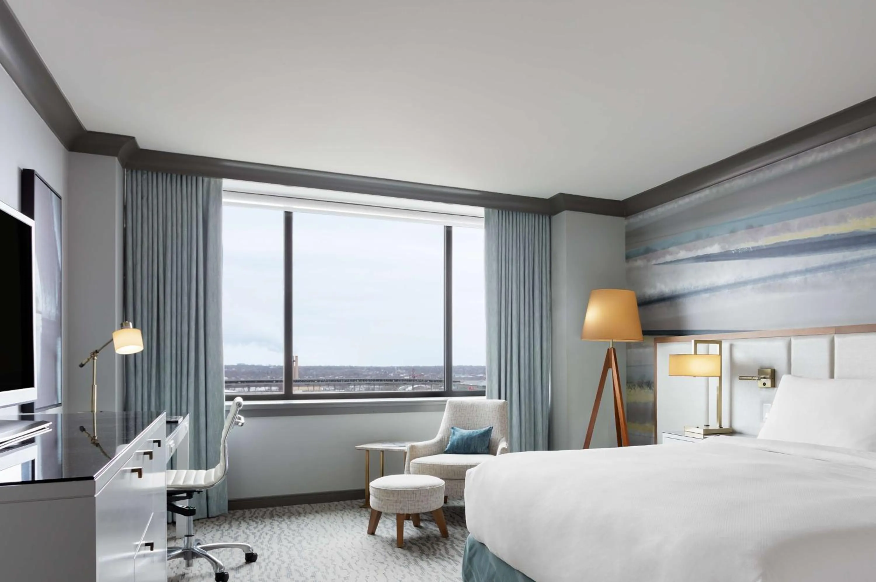 Bed in The Lofton Hotel Minneapolis, Tapestry Collection by Hilton