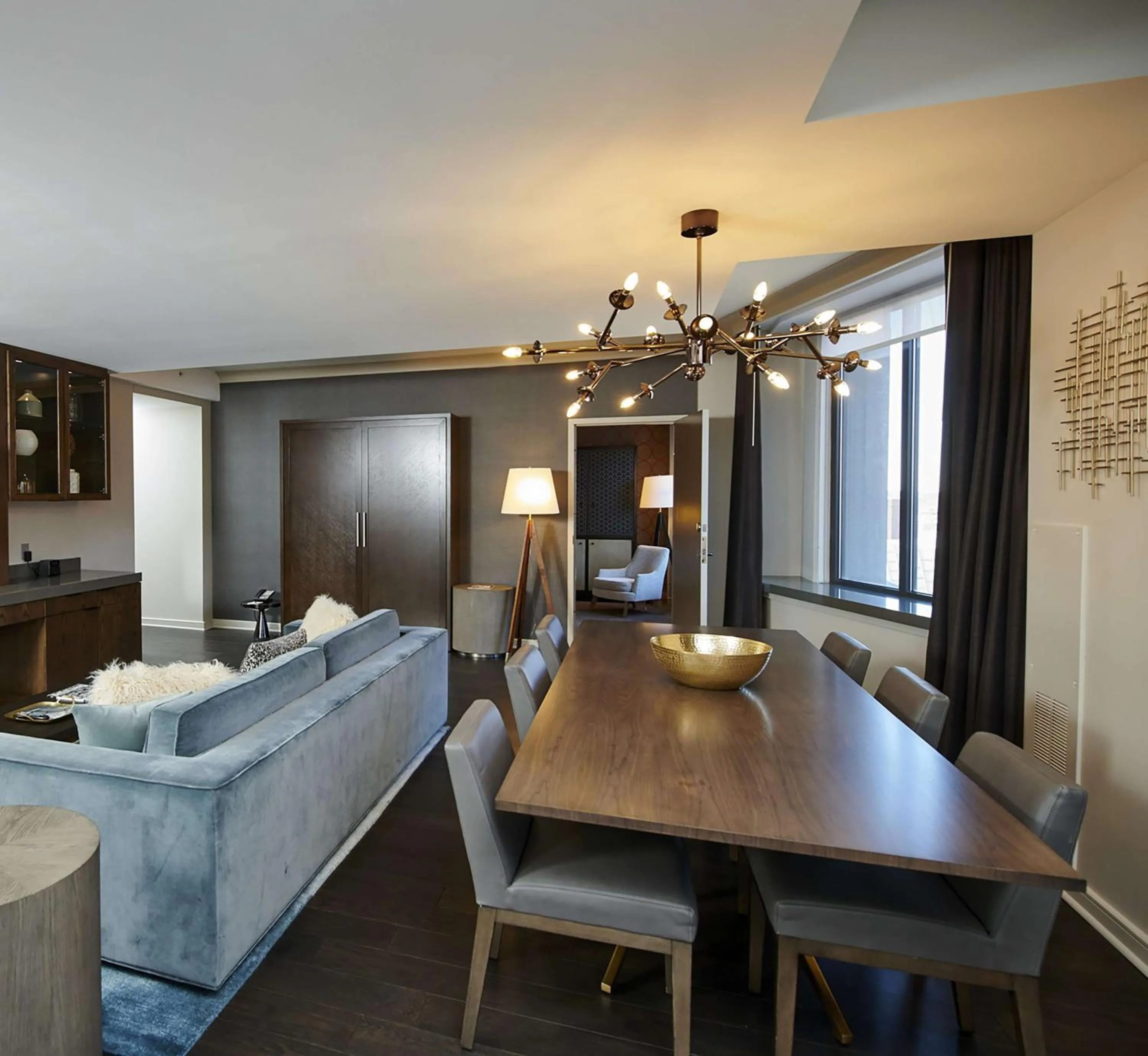Living room in The Lofton Hotel Minneapolis, Tapestry Collection by Hilton