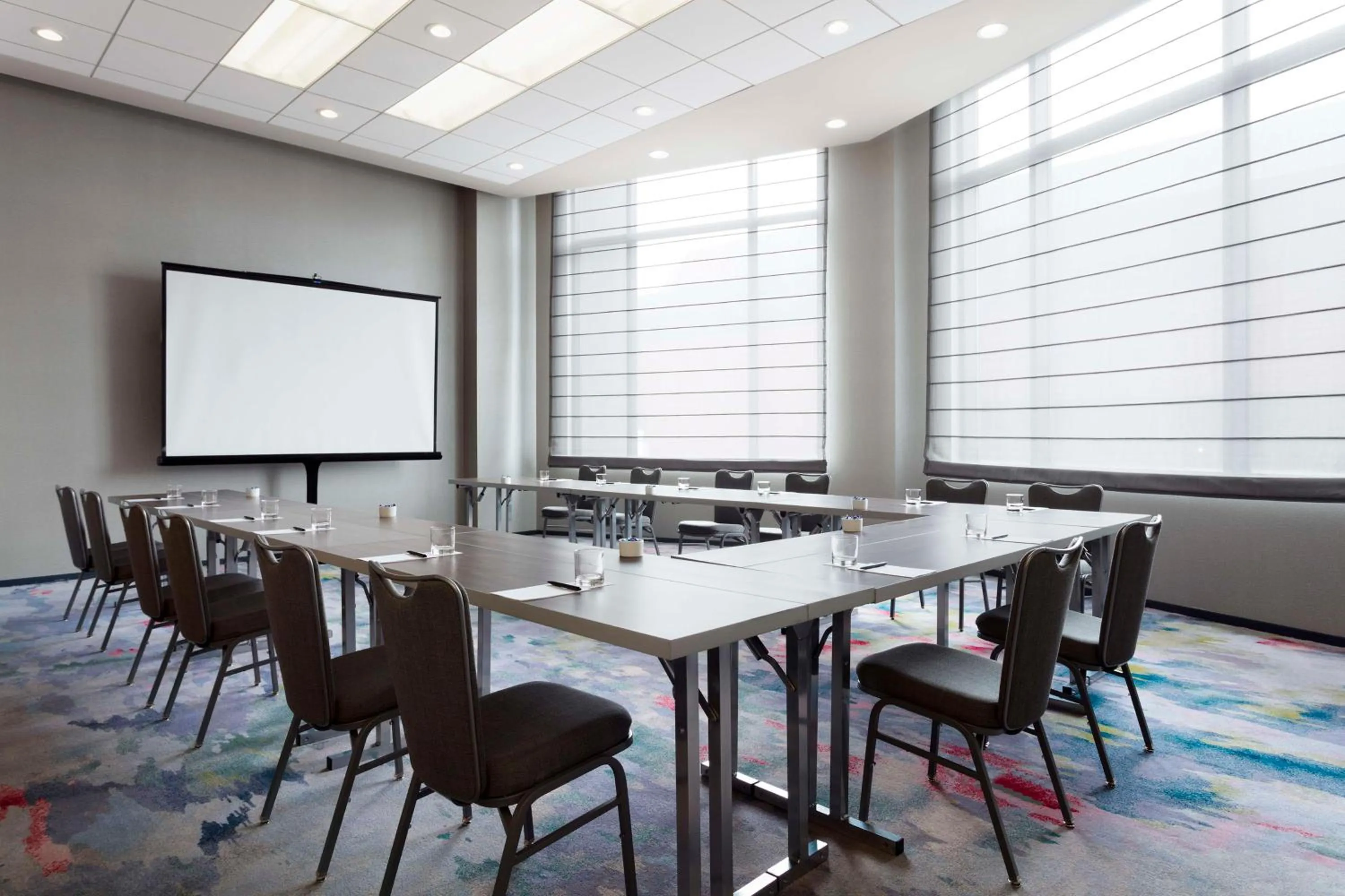 Meeting/conference room in The Lofton Hotel Minneapolis, Tapestry Collection by Hilton