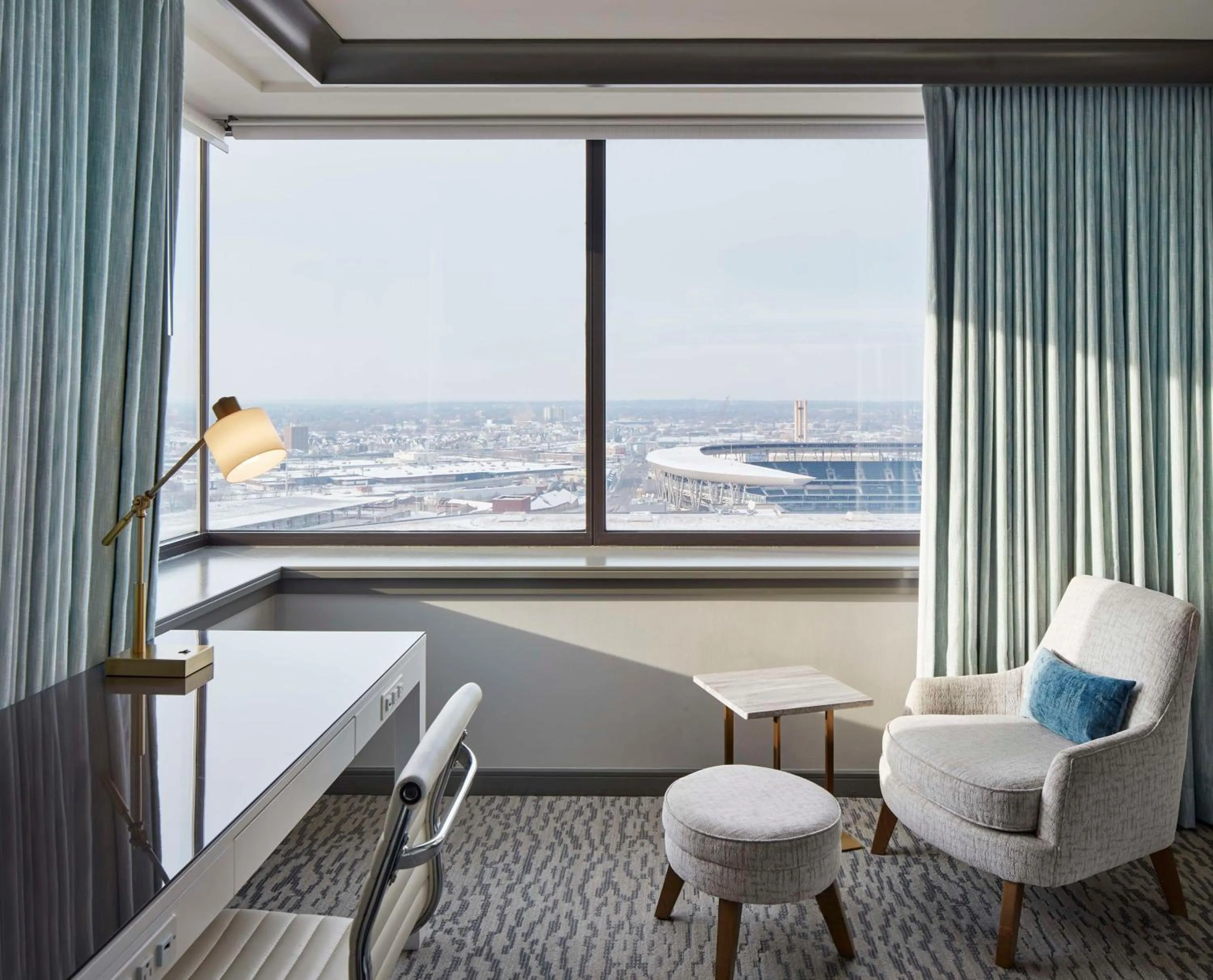 Bedroom in The Lofton Hotel Minneapolis, Tapestry Collection by Hilton