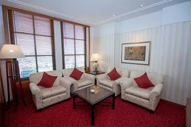 Seating Area in Redtop Hotel