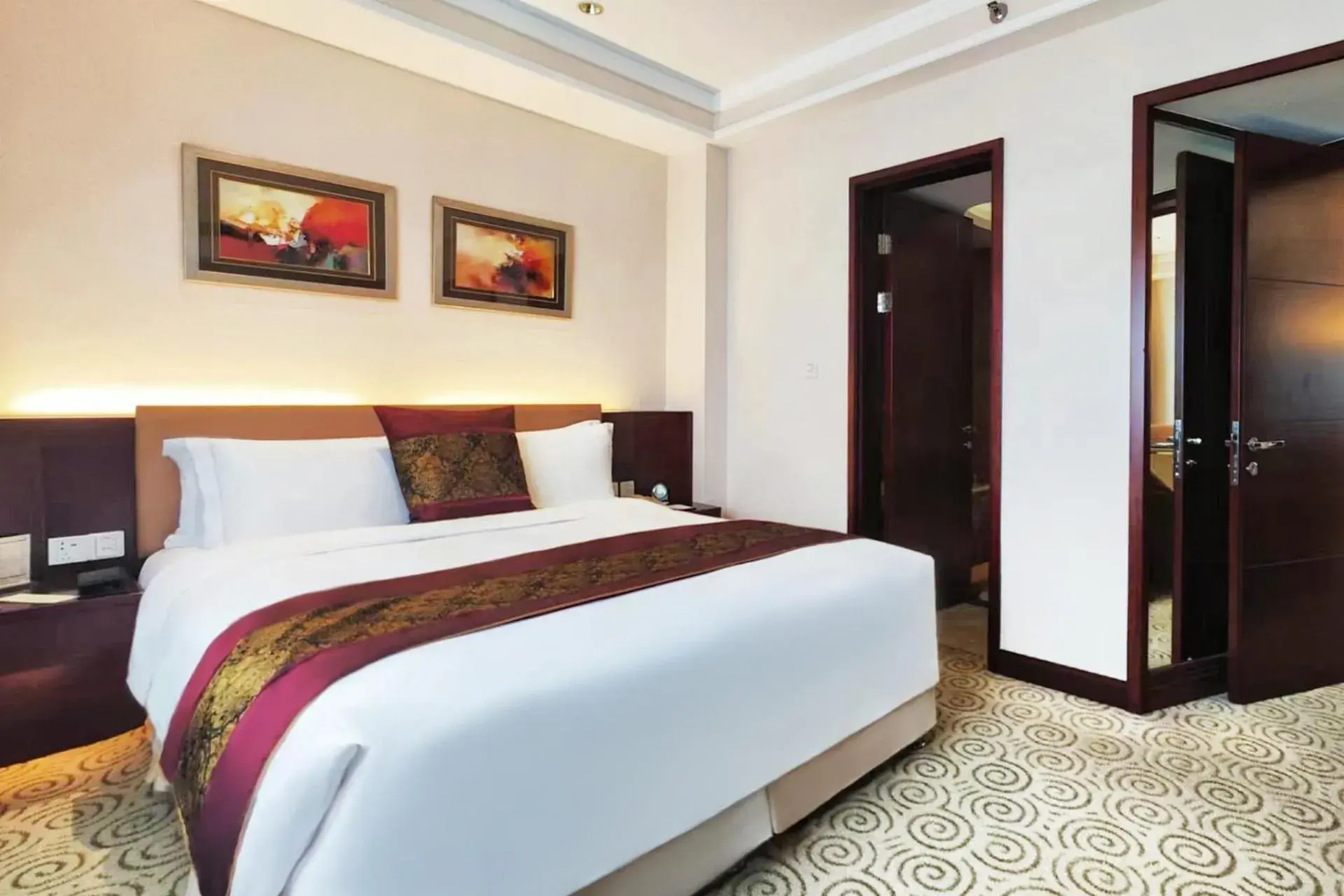 Executive Suite in Millennium Hotel Chengdu Executive Suite in Millennium Hotel Chengdu