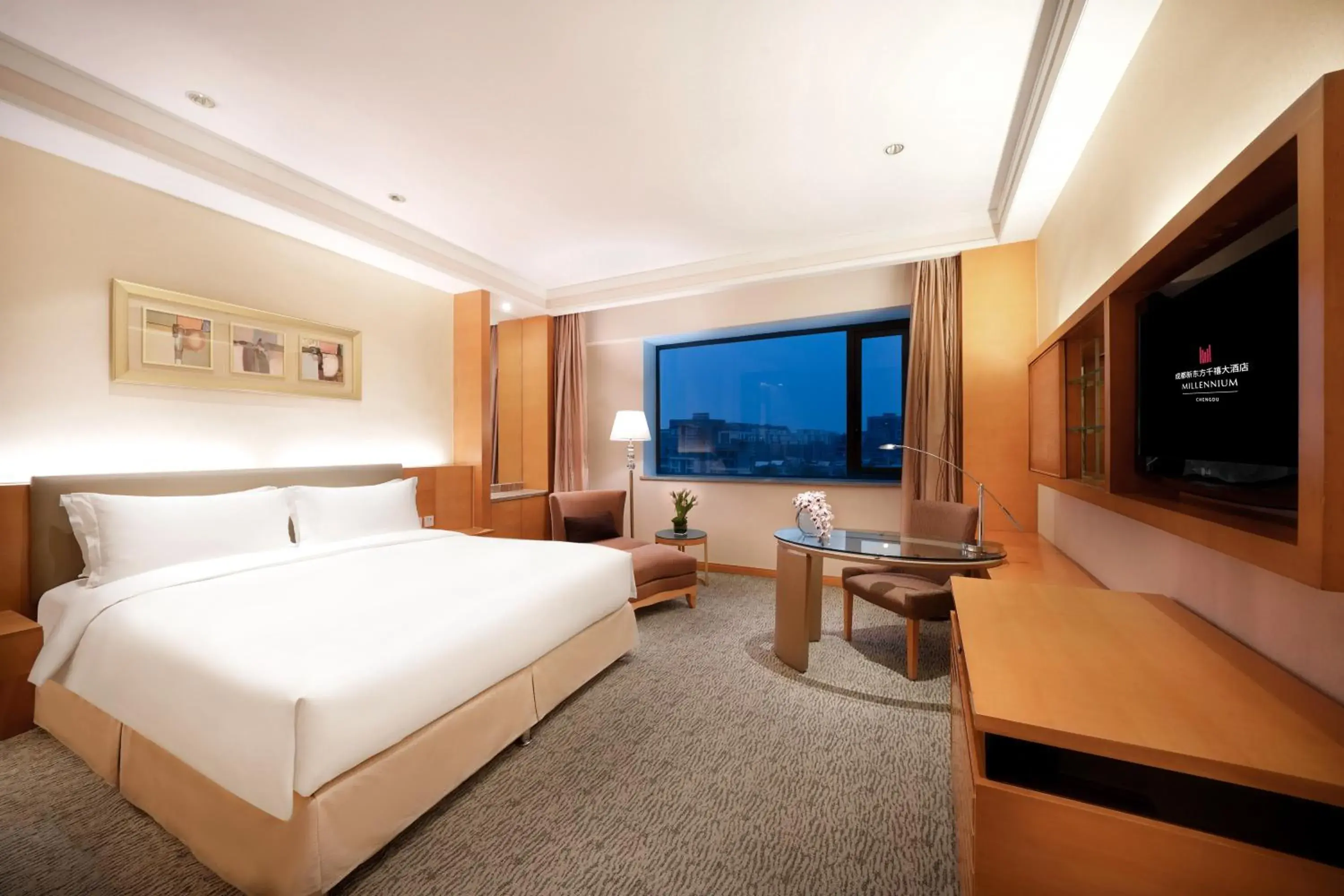 Bedroom, Bed in Millennium Hotel Chengdu - Close to Wuhou Shrine and Chengdu South Railway Station,Fluent English Service Bedroom, Bed in Millennium Hotel Chengdu - Close to Wuhou Shrine and Chengdu South Railway Station,Fluent English Service