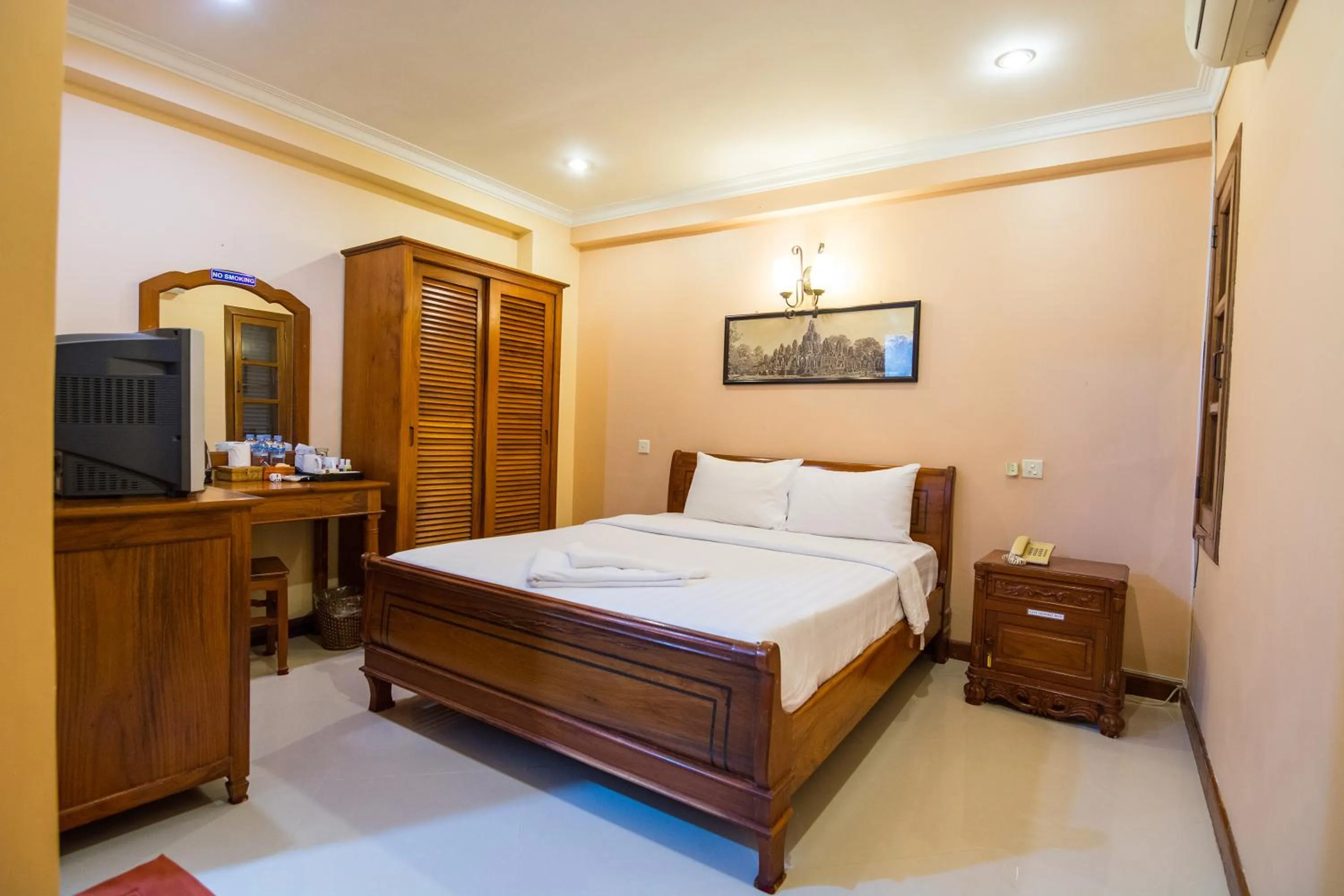 Bed in Neth Socheata Hotel