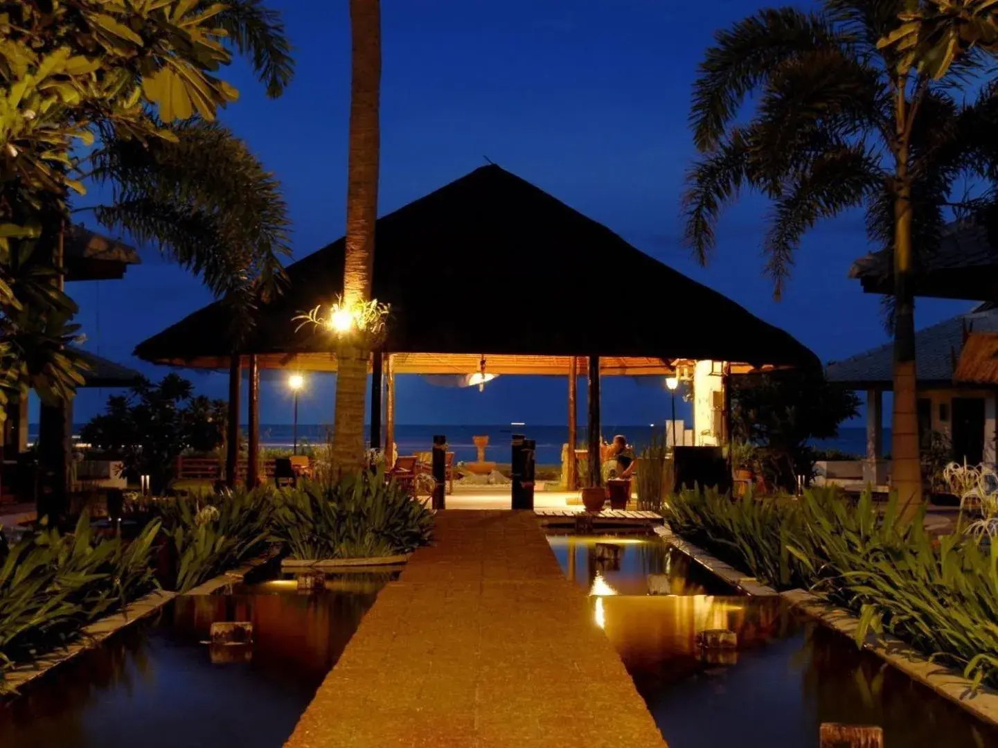 Property building in Golden Pine Beach Resort Property building in Golden Pine Beach Resort