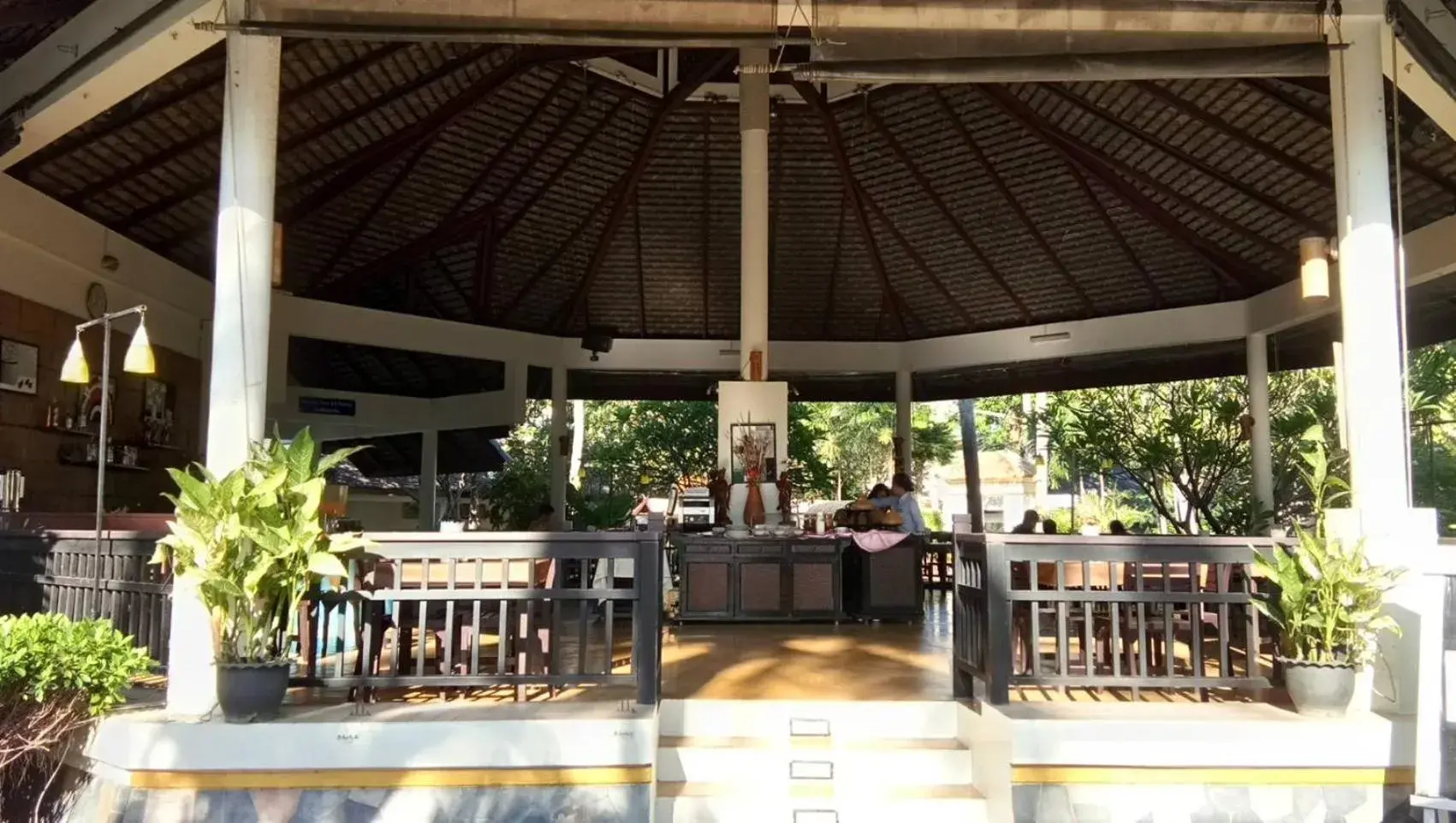 Restaurant/places to eat in Golden Pine Beach Resort Restaurant/places to eat in Golden Pine Beach Resort