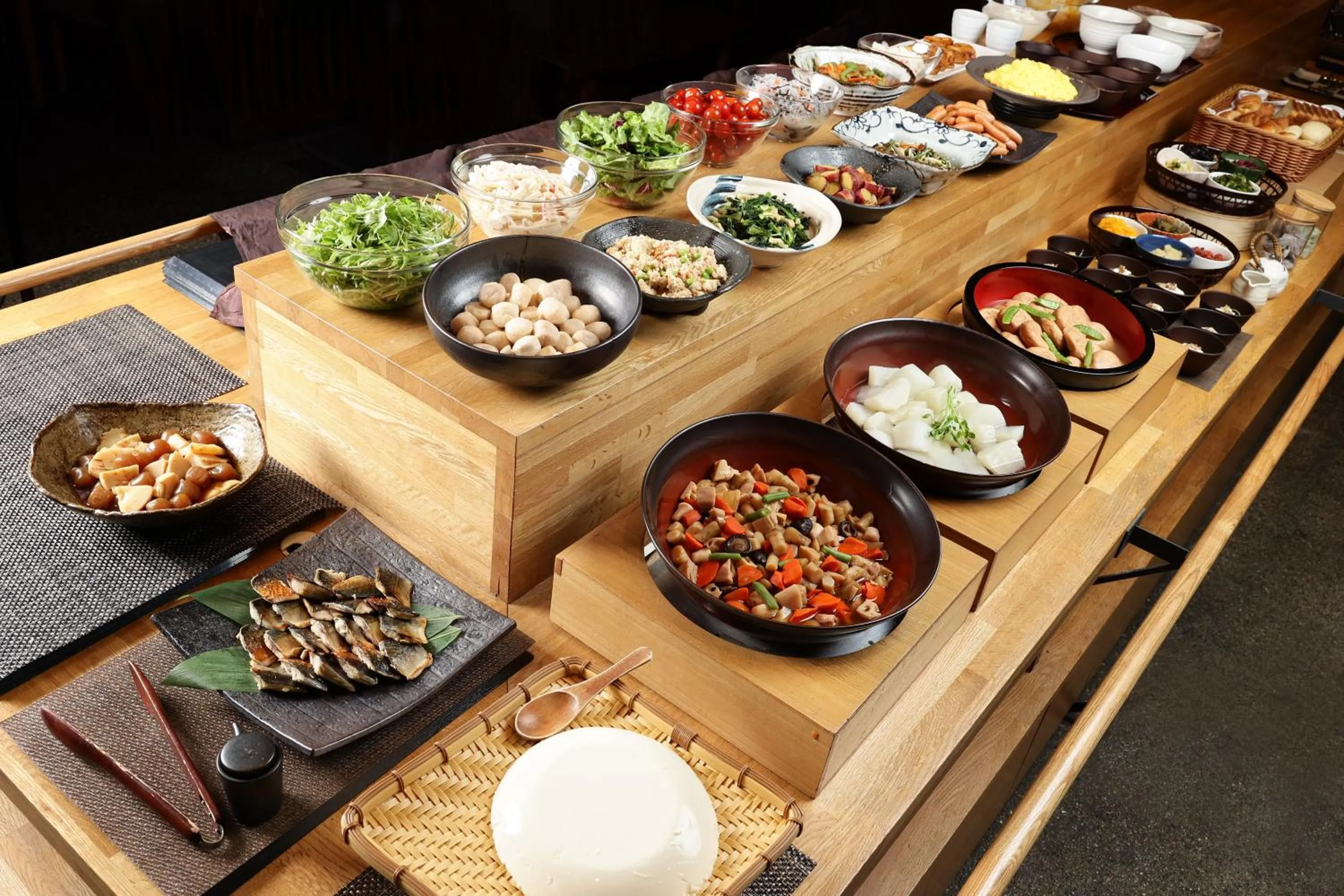 Food and drinks in HOTEL MYSTAYS Kyoto Shijo