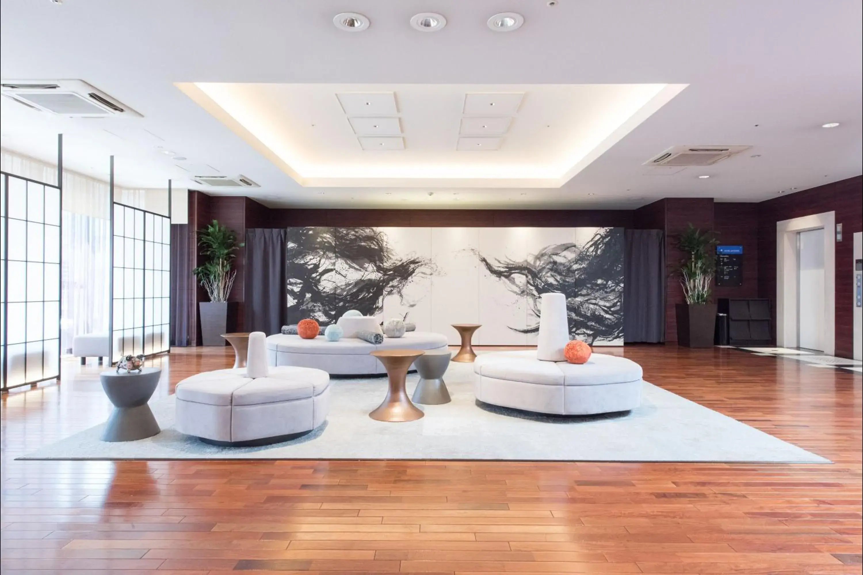 Lobby or reception in HOTEL MYSTAYS Kyoto Shijo Lobby or reception in HOTEL MYSTAYS Kyoto Shijo