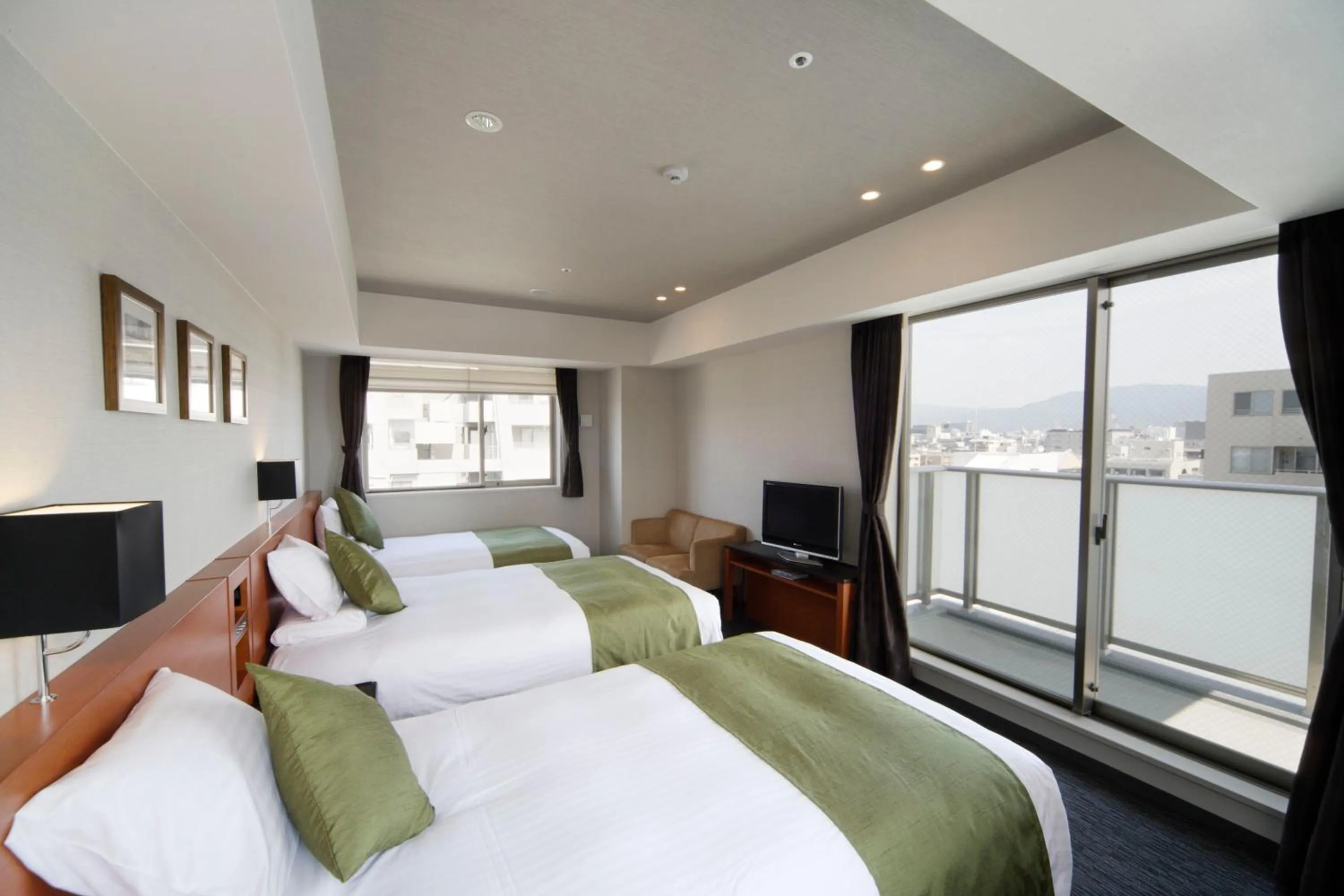 Photo of the whole room, Bed in HOTEL MYSTAYS Kyoto Shijo