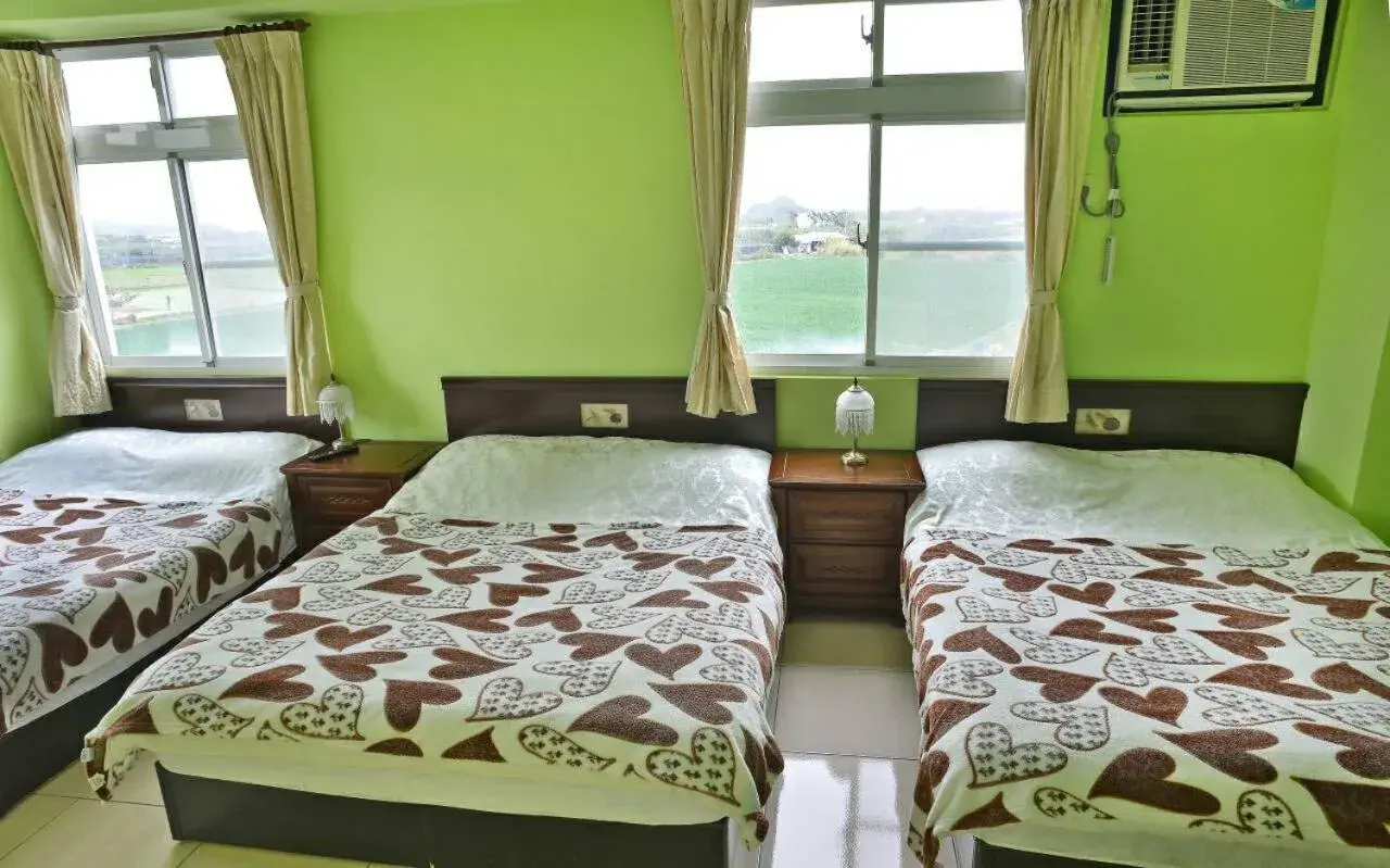 Family Suite in Tomato Coffee B&B Family Suite in Tomato Coffee B&B