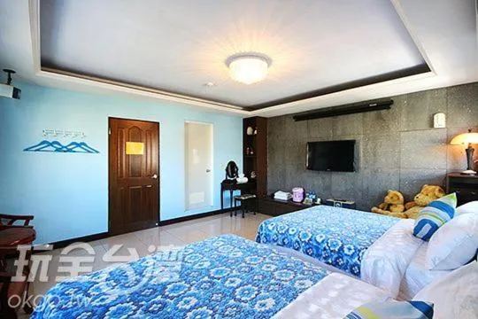 Deluxe Quadruple Room in Tomato Coffee B&B