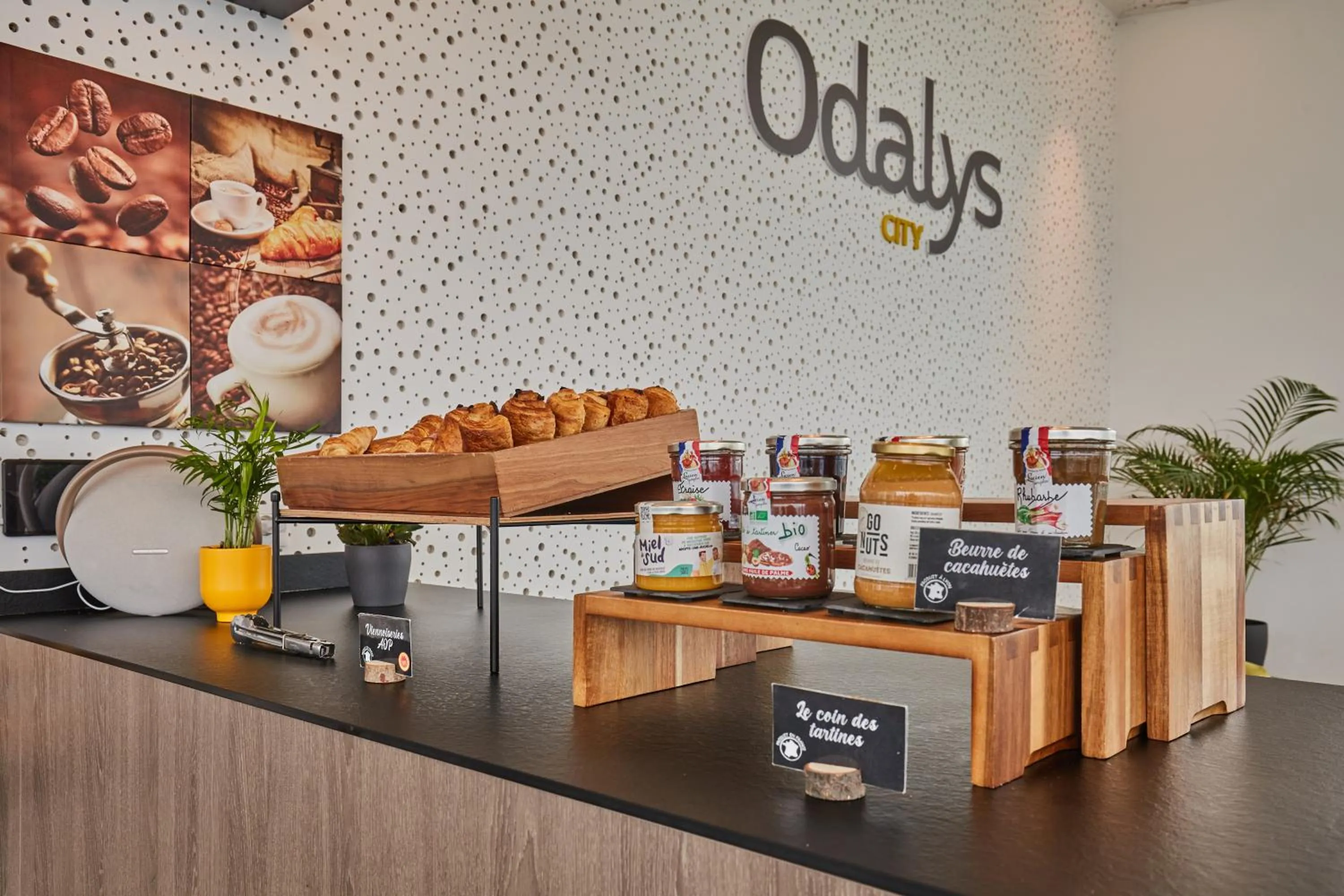 Buffet breakfast in Appart Hotel Odalys City Paris XVII