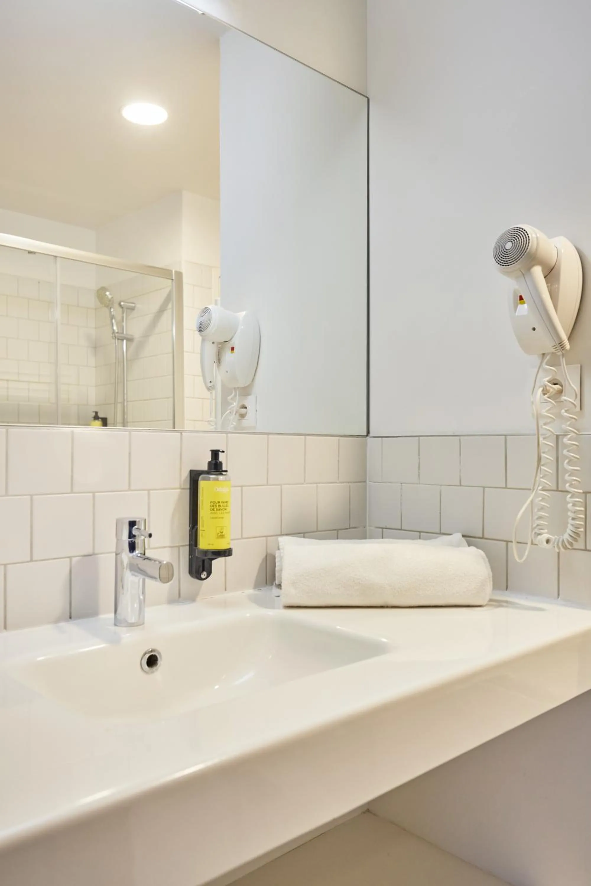 Bathroom in Appart Hotel Odalys City Paris XVII