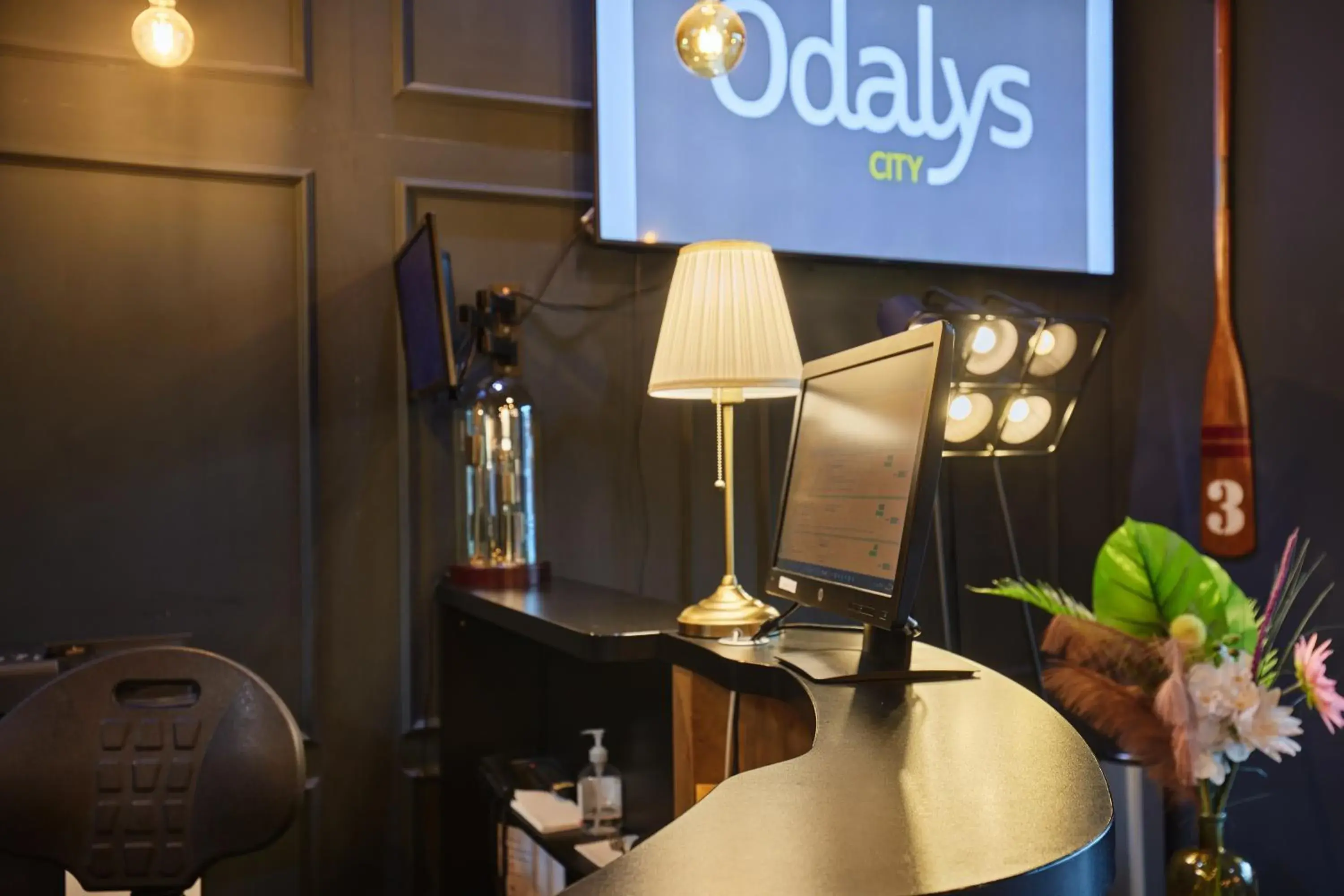 Lobby or reception in Appart Hotel Odalys City Paris XVII Lobby or reception in Appart Hotel Odalys City Paris XVII