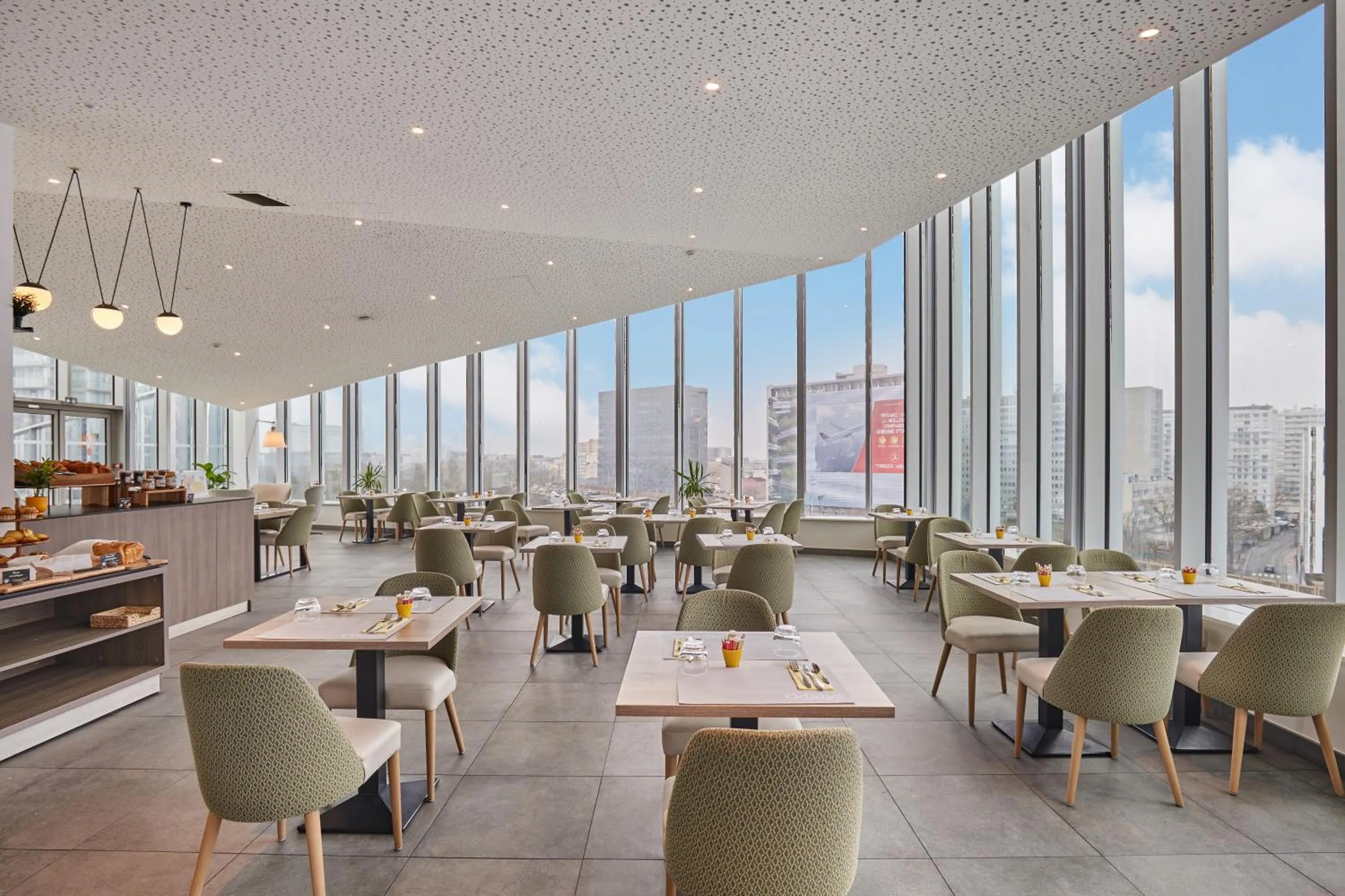 Breakfast in Appart Hotel Odalys City Paris XVII