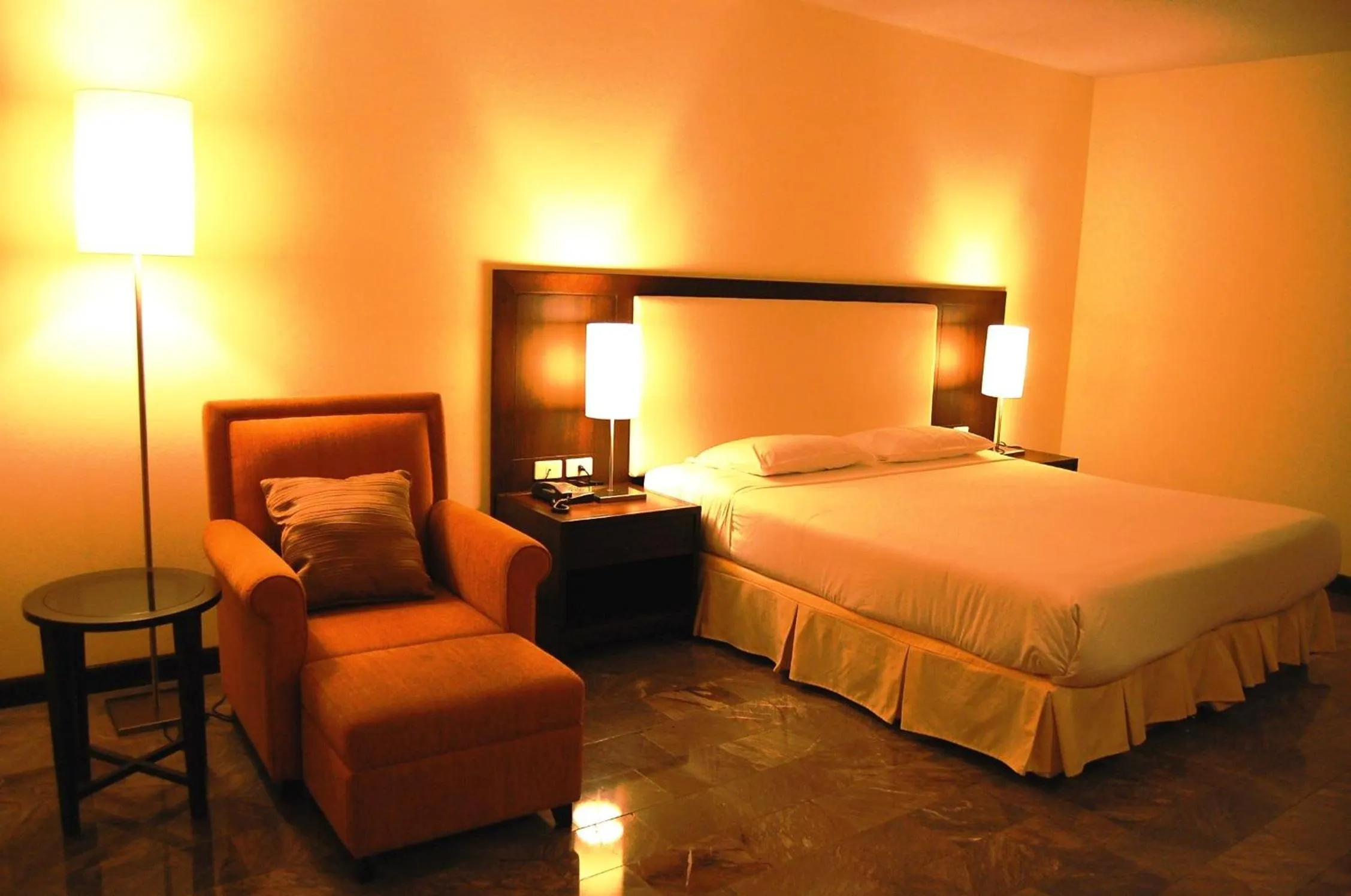 Bed in Royal Lanna Hotel