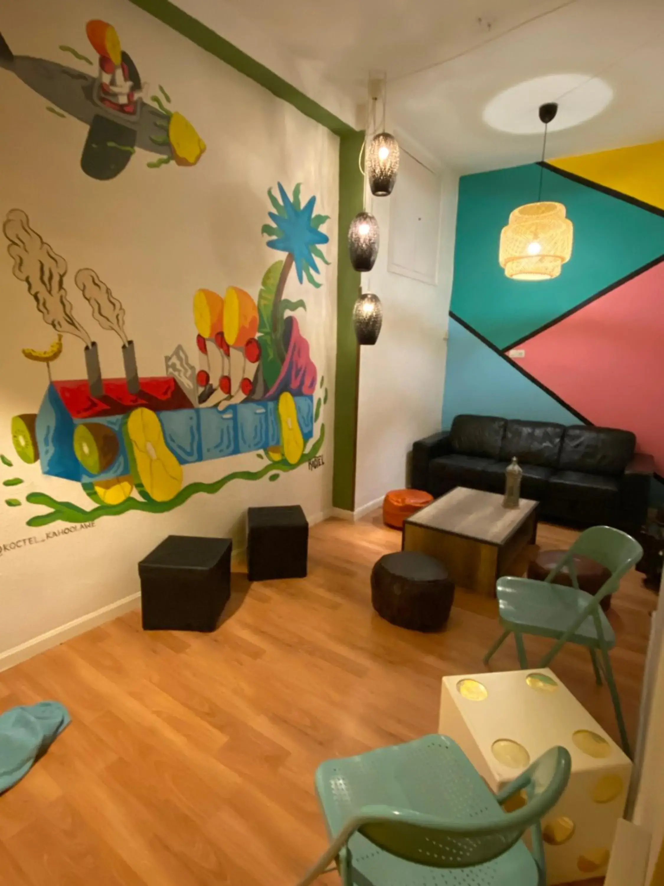 Communal lounge/ TV room in Barbieri Sol Hostel Communal lounge/ TV room in Barbieri Sol Hostel