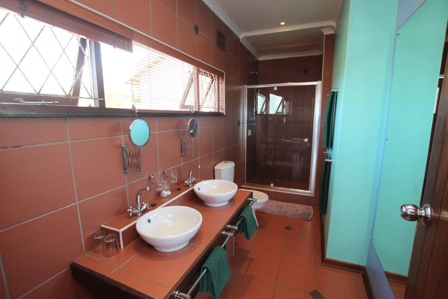 Bathroom in Wailana lodge