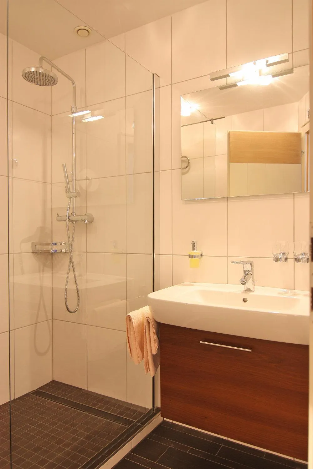 Bathroom in Aparthotel Krösbacher