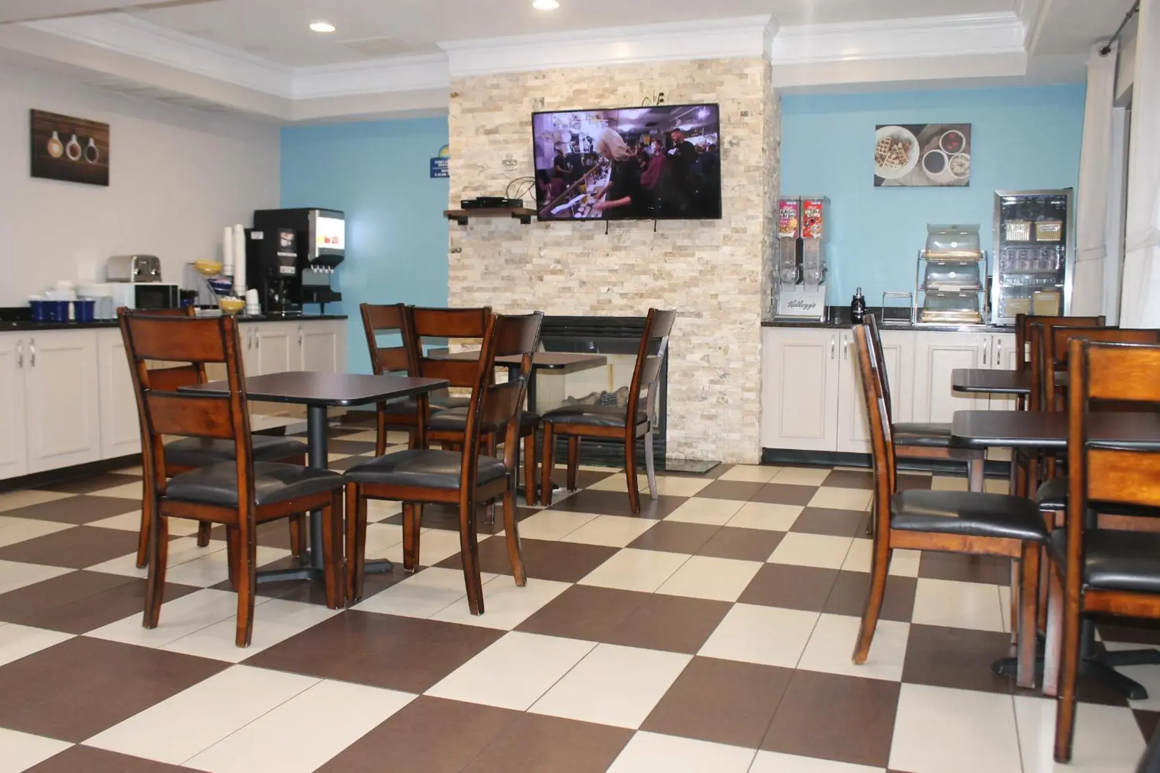 Breakfast in Days Inn by Wyndham Budd Lake Breakfast in Days Inn by Wyndham Budd Lake