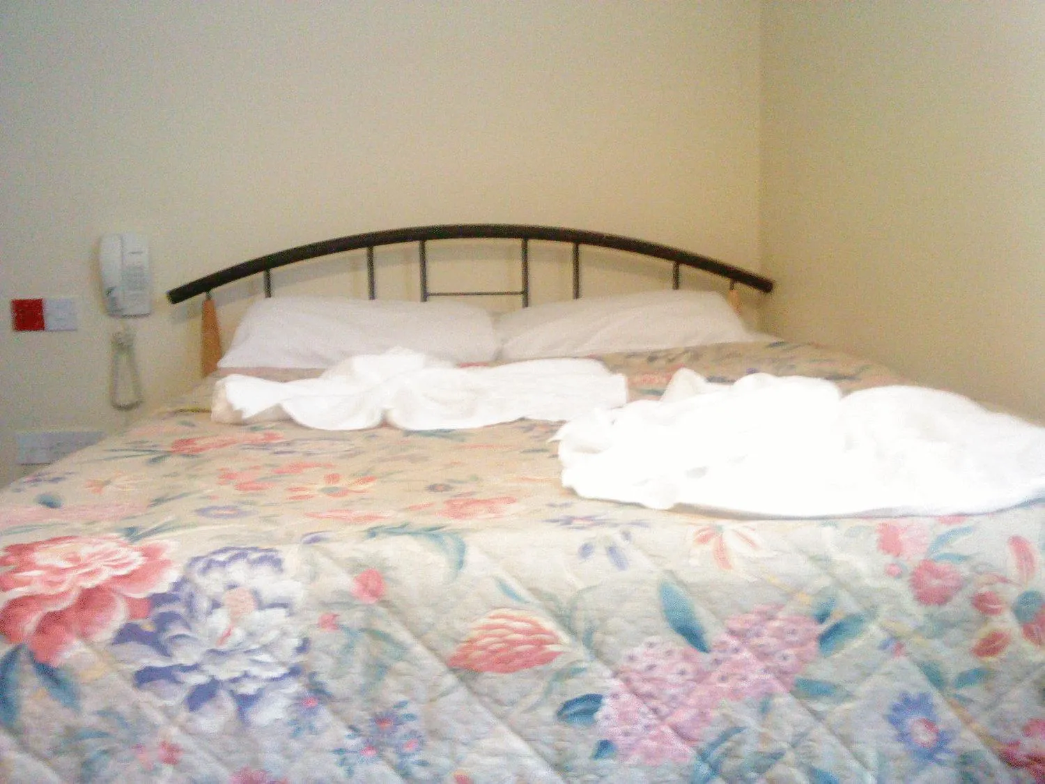 Bedroom, Bed in Hotel Sophia