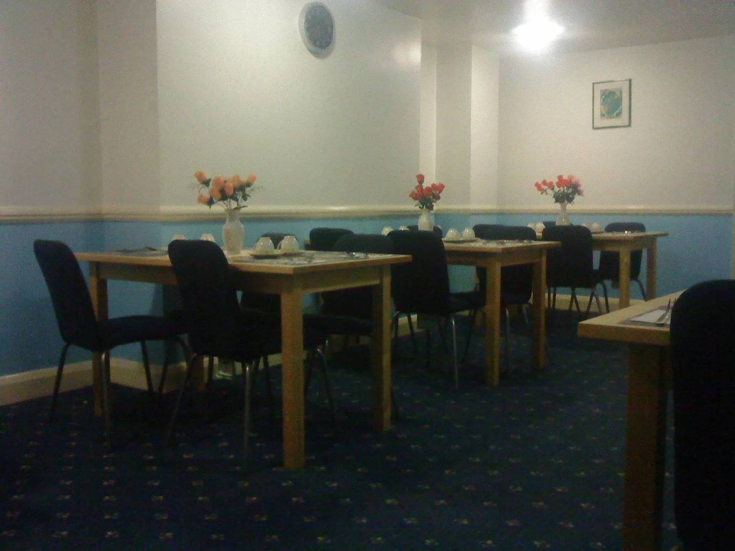 Restaurant/places to eat in Hotel Sophia