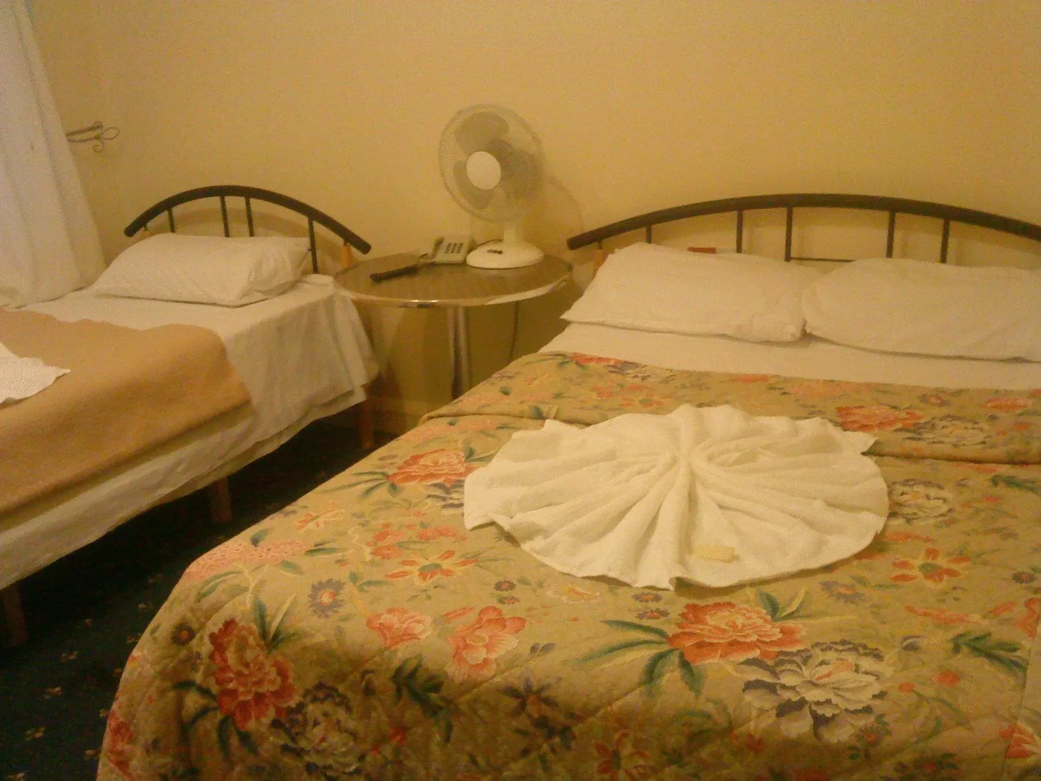 Bedroom, Bed in Hotel Sophia