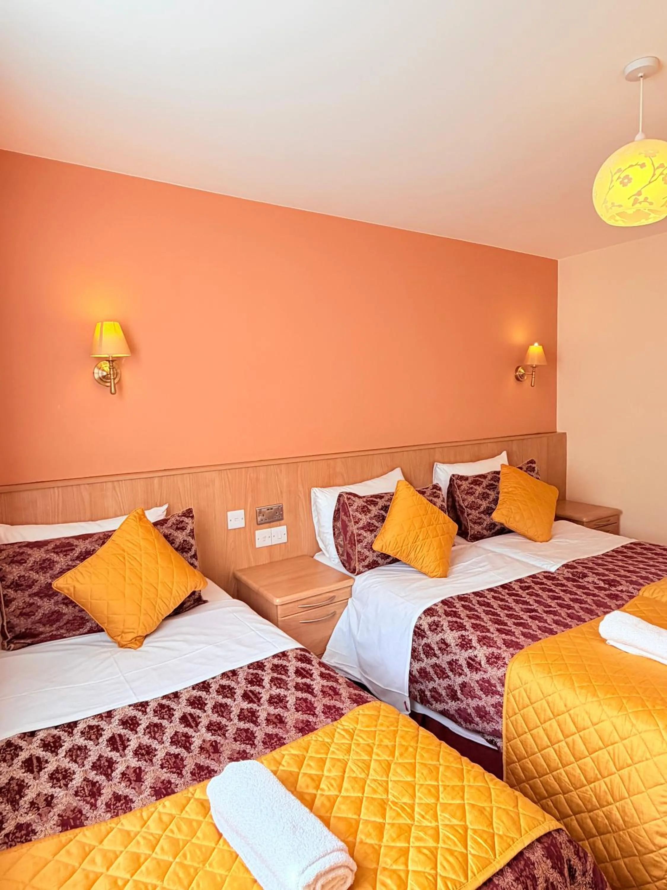 Bed in Albro House Hotel, London