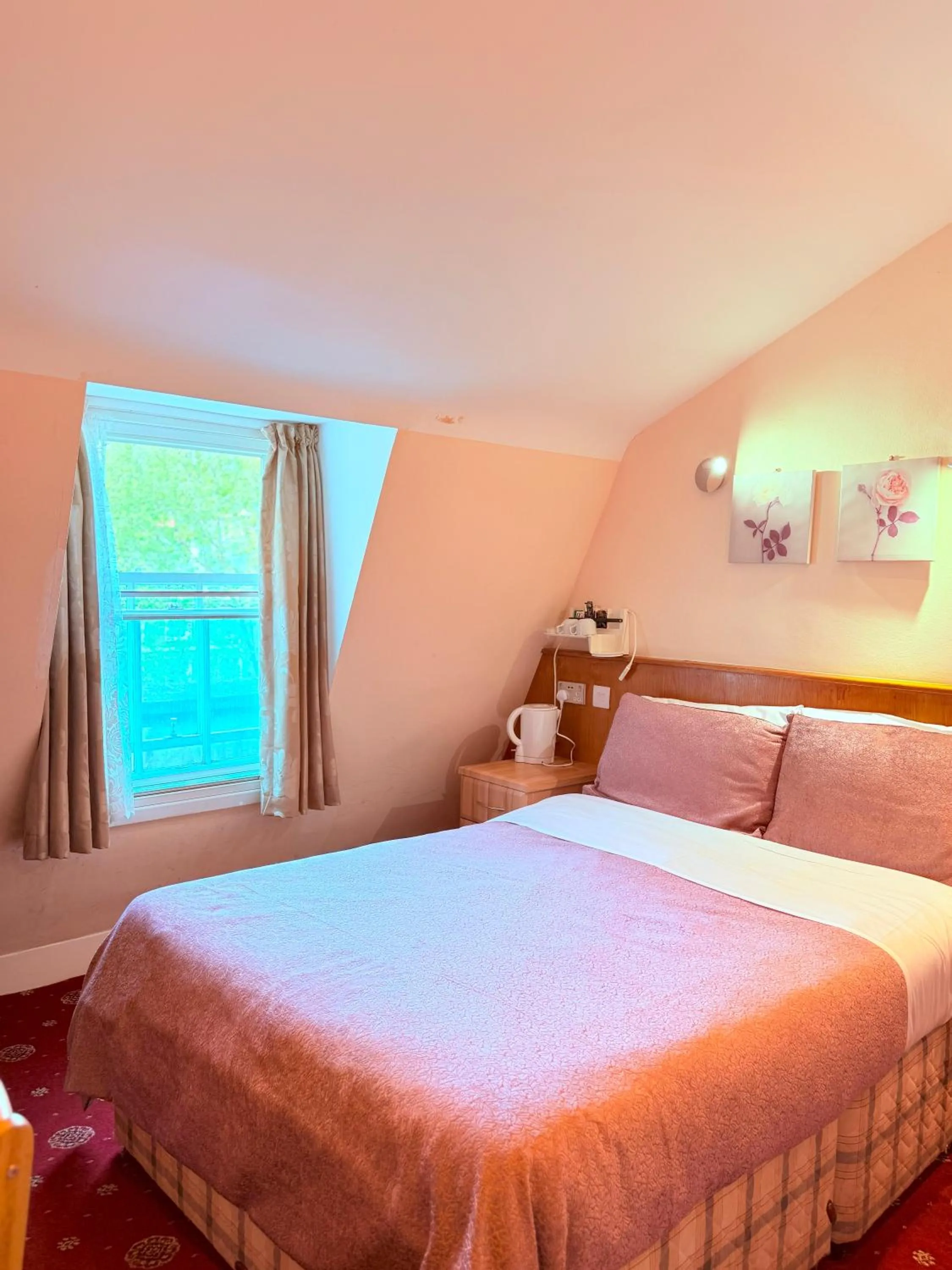 Bedroom, Bed in Albro House Hotel, London