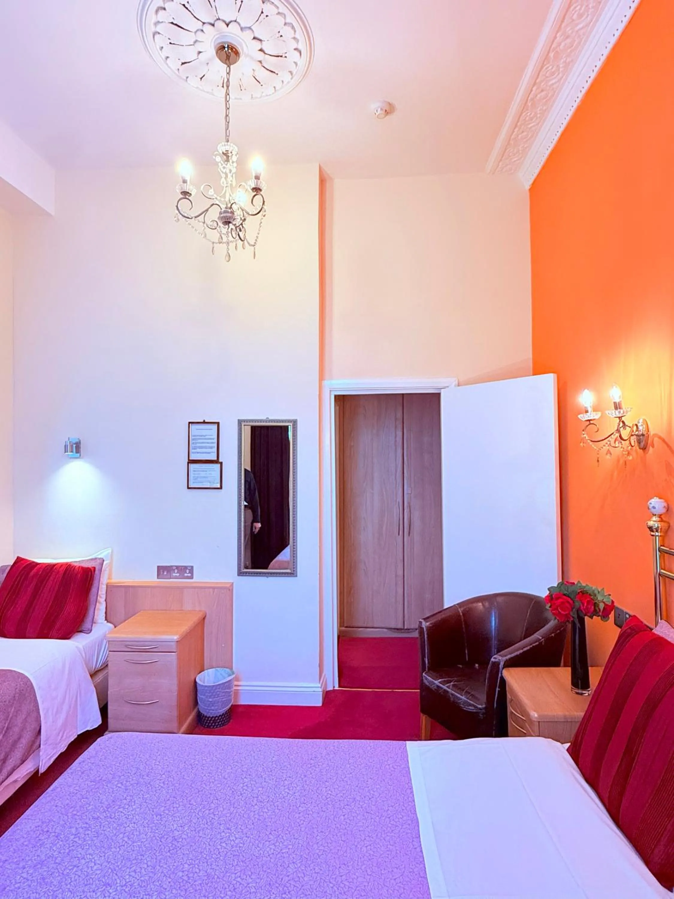 Bedroom, Bed in Albro House Hotel, London