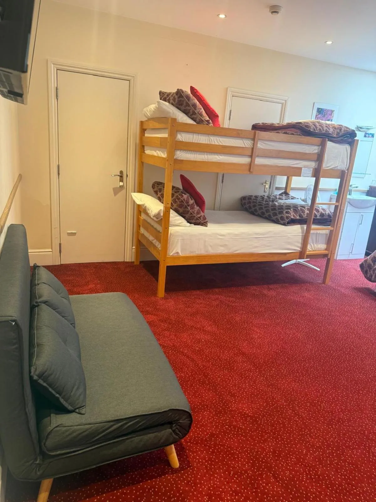 Bed in Albro House Hotel, London