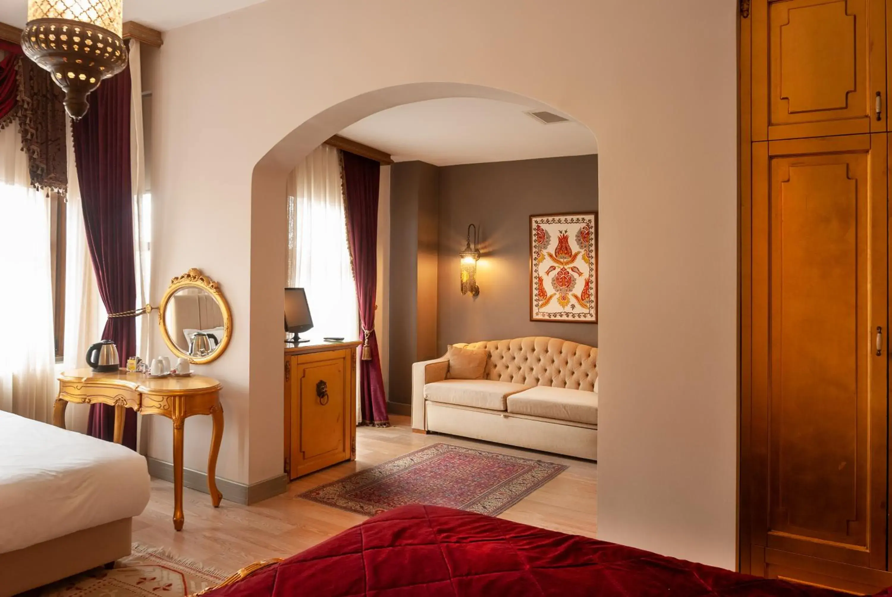 Living room, Bed in Sokullu Pasa Hotel - Special Class Living room, Bed in Sokullu Pasa Hotel - Special Class