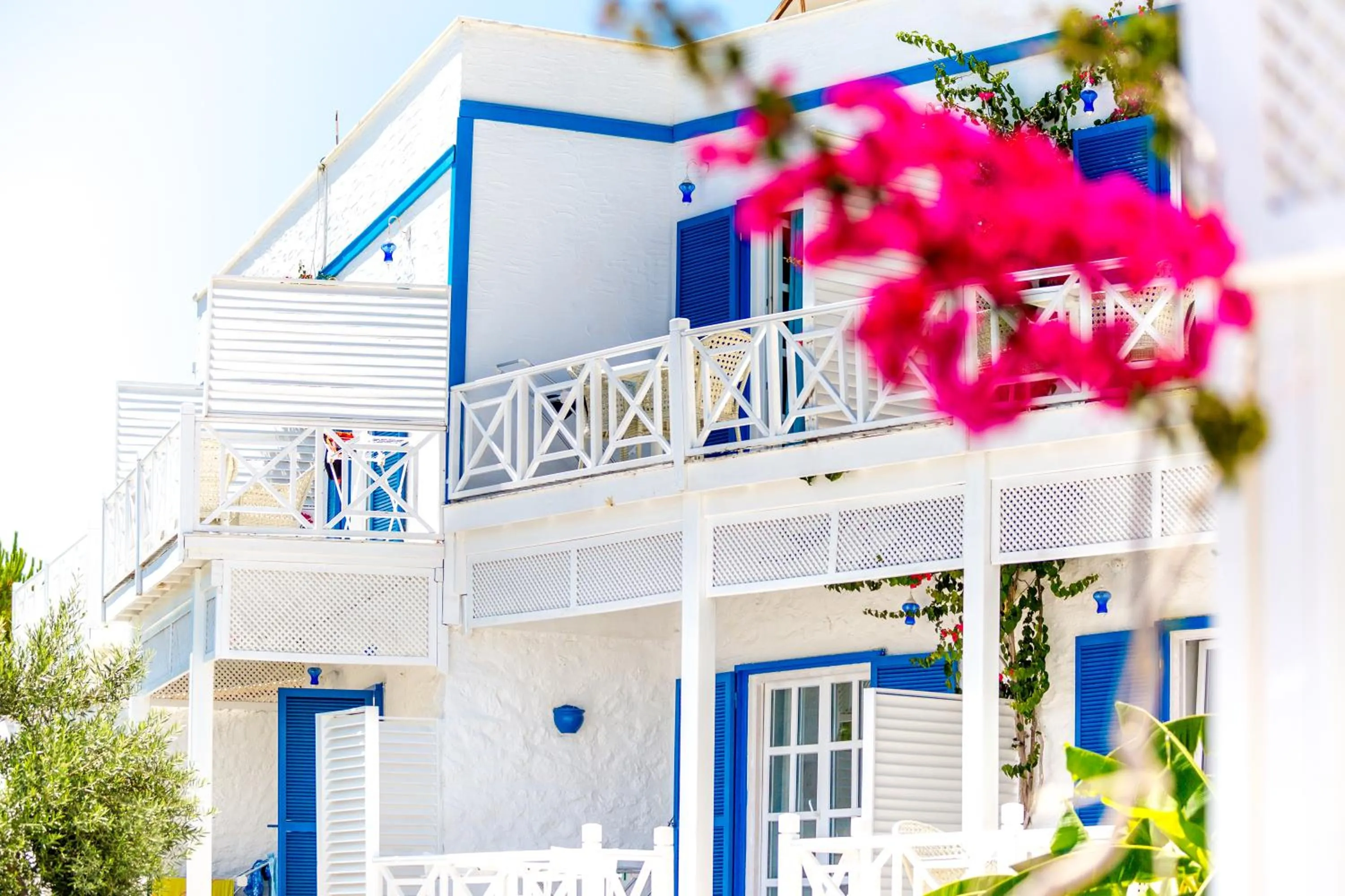 Property Building in Hotel Mavi Beyaz