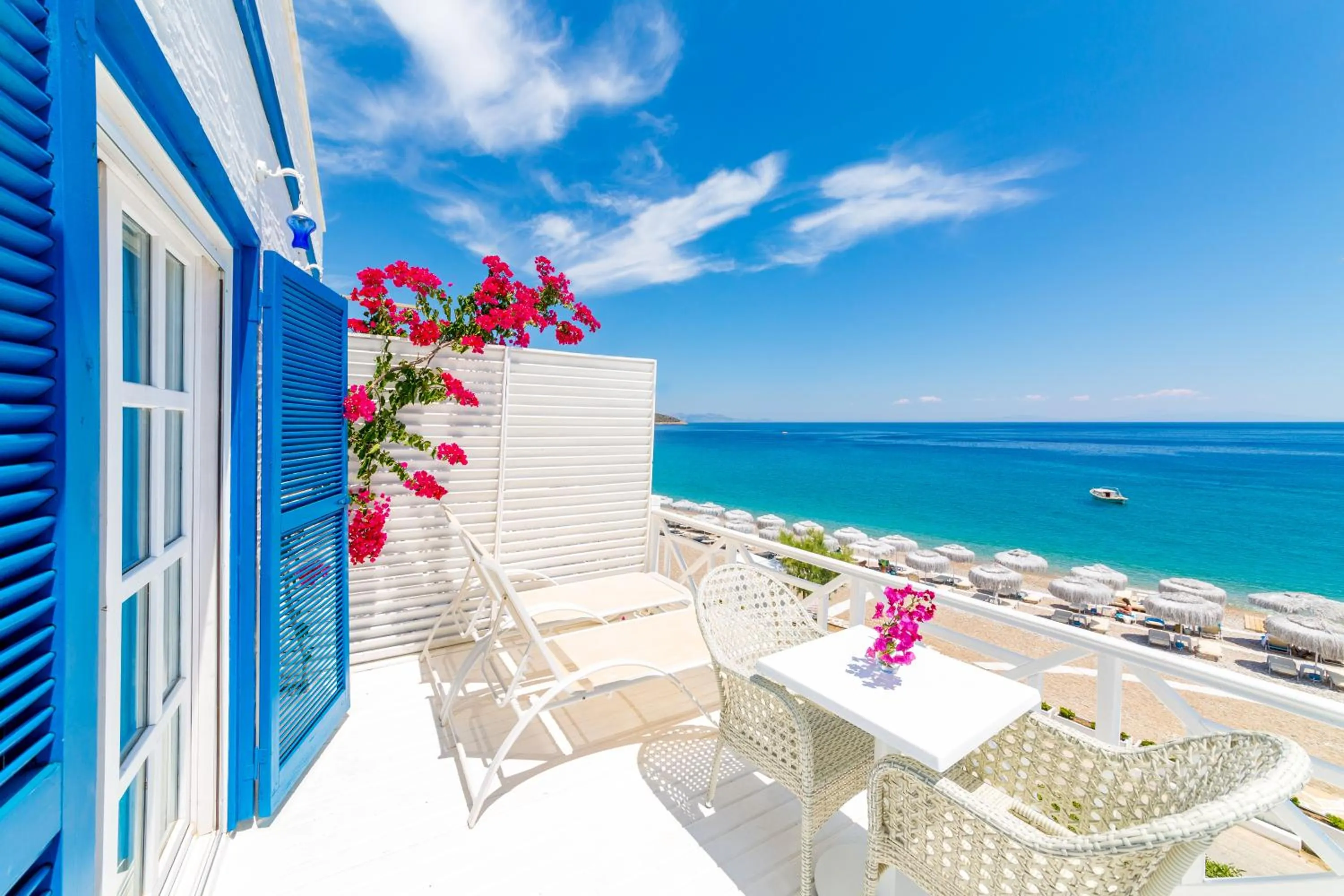 Patio, Balcony/Terrace in Hotel Mavi Beyaz