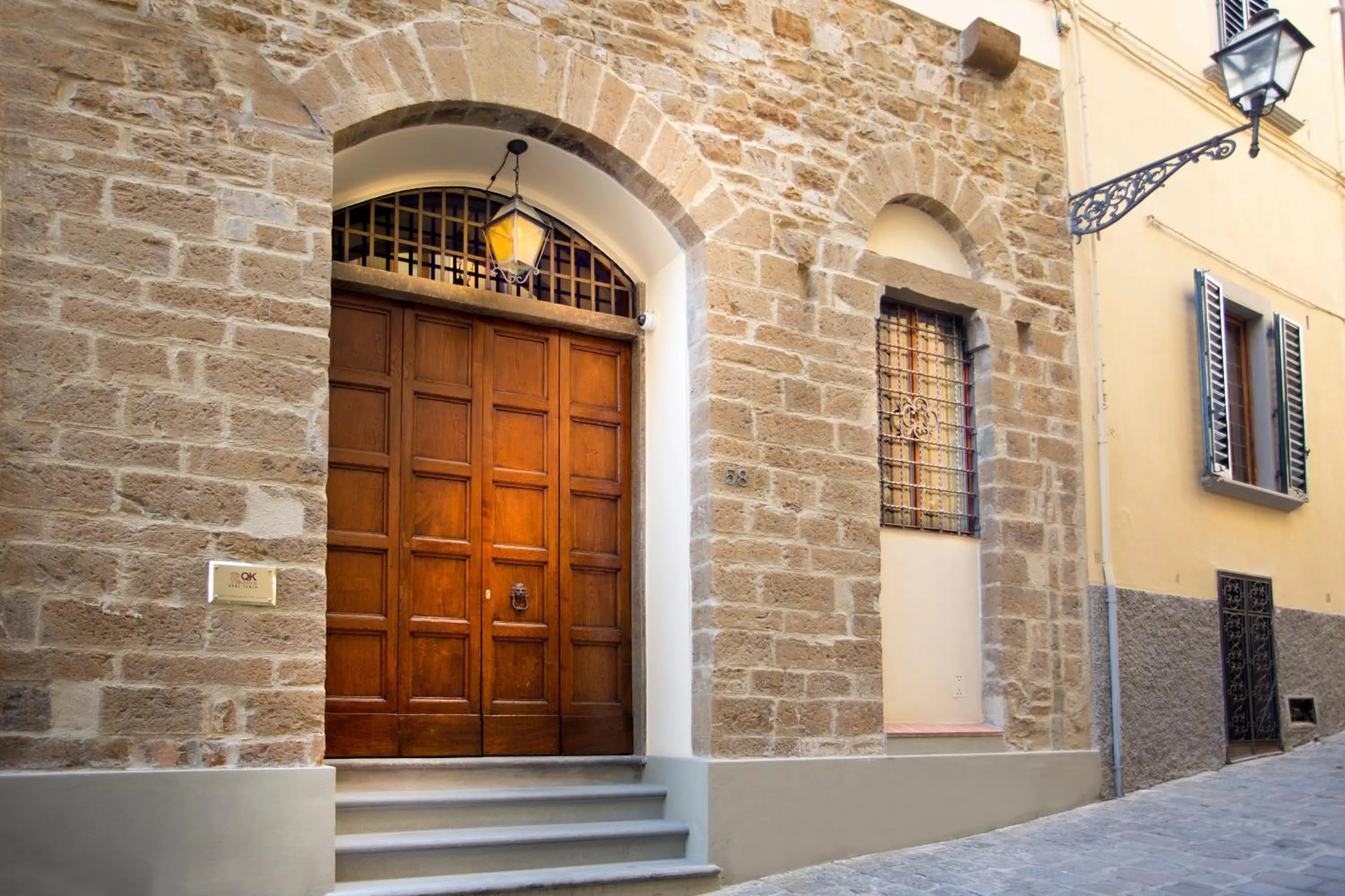 Facade/entrance in QK Costa58 Home Tower