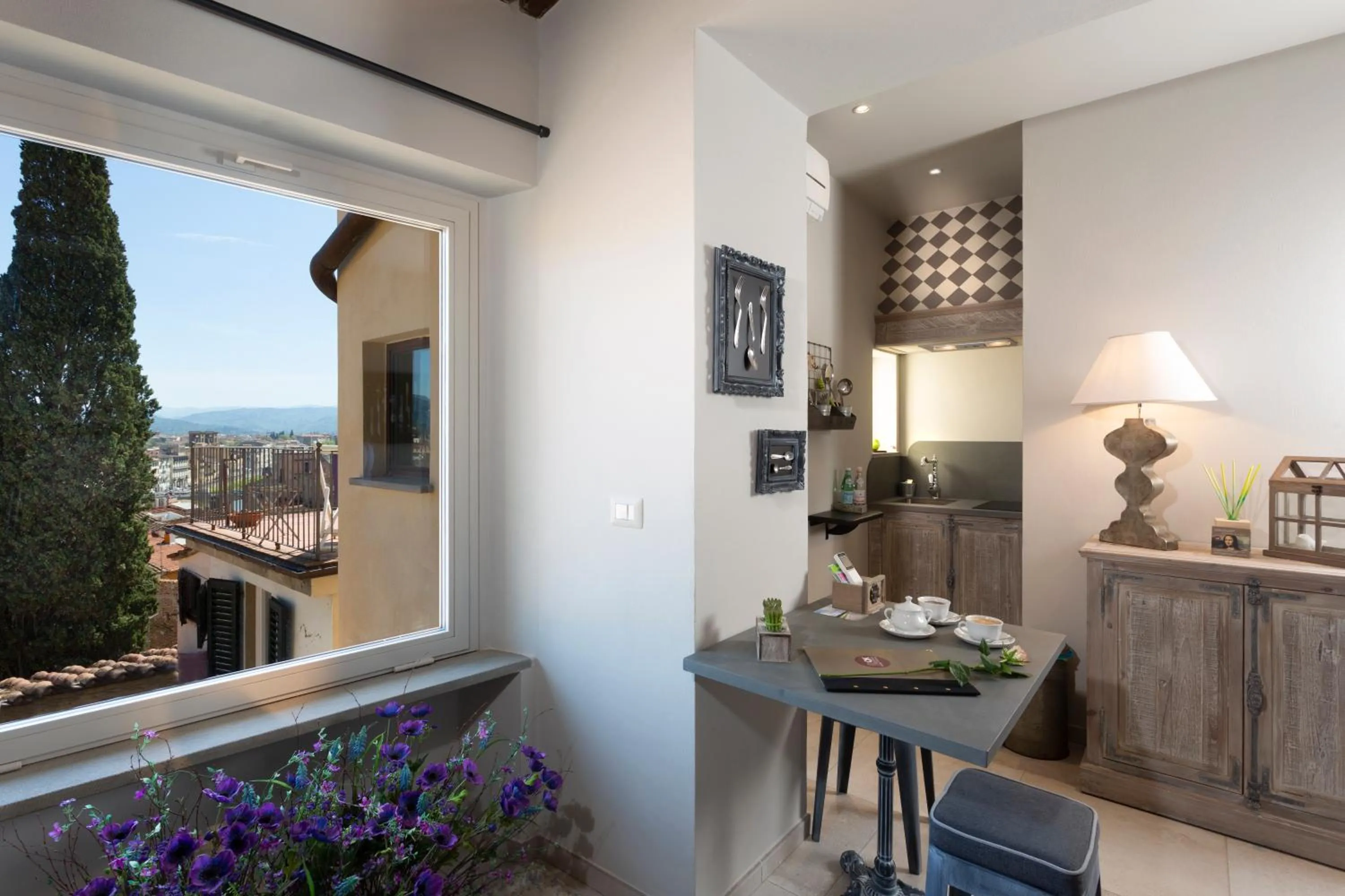 Day in Il Cipresso Home Tower QK Costa 58