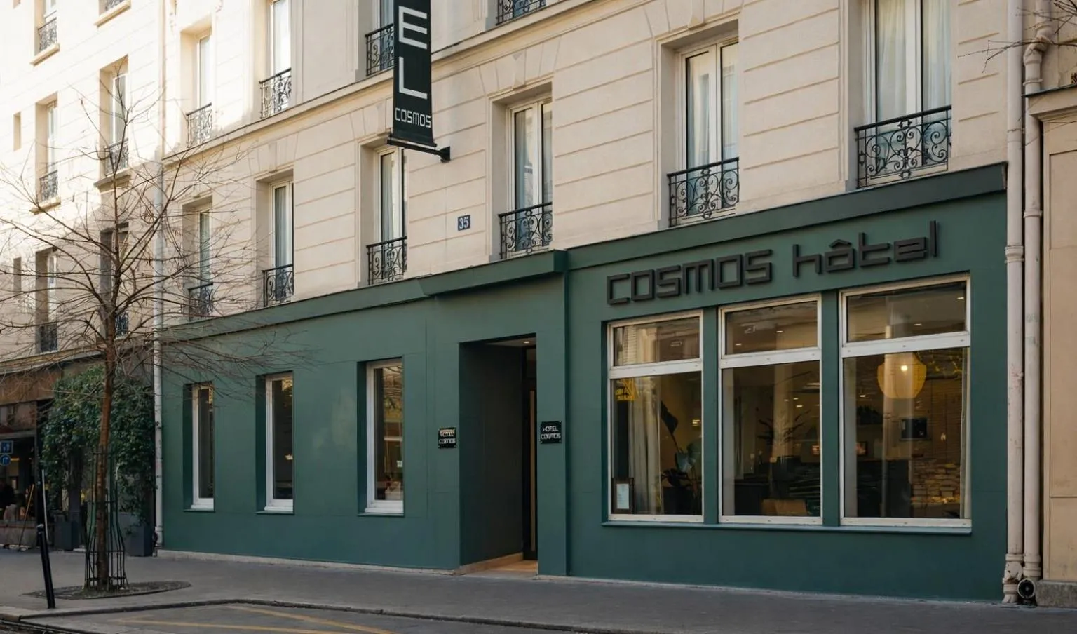 Hotel Cosmos
