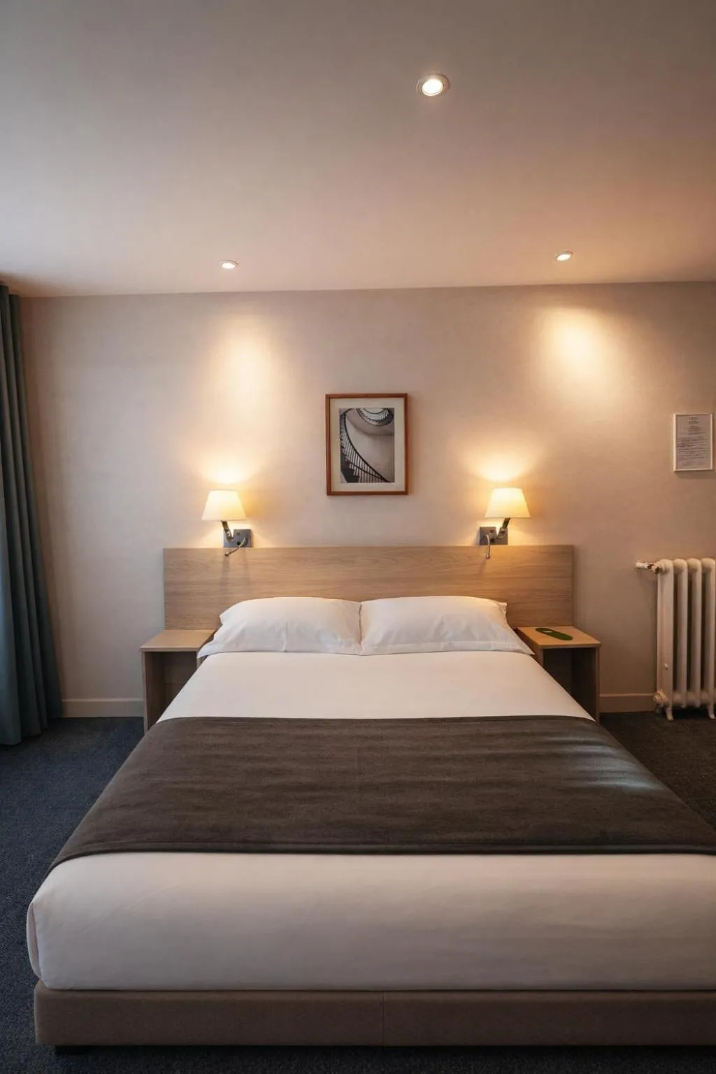 Bed in Hotel Cosmos